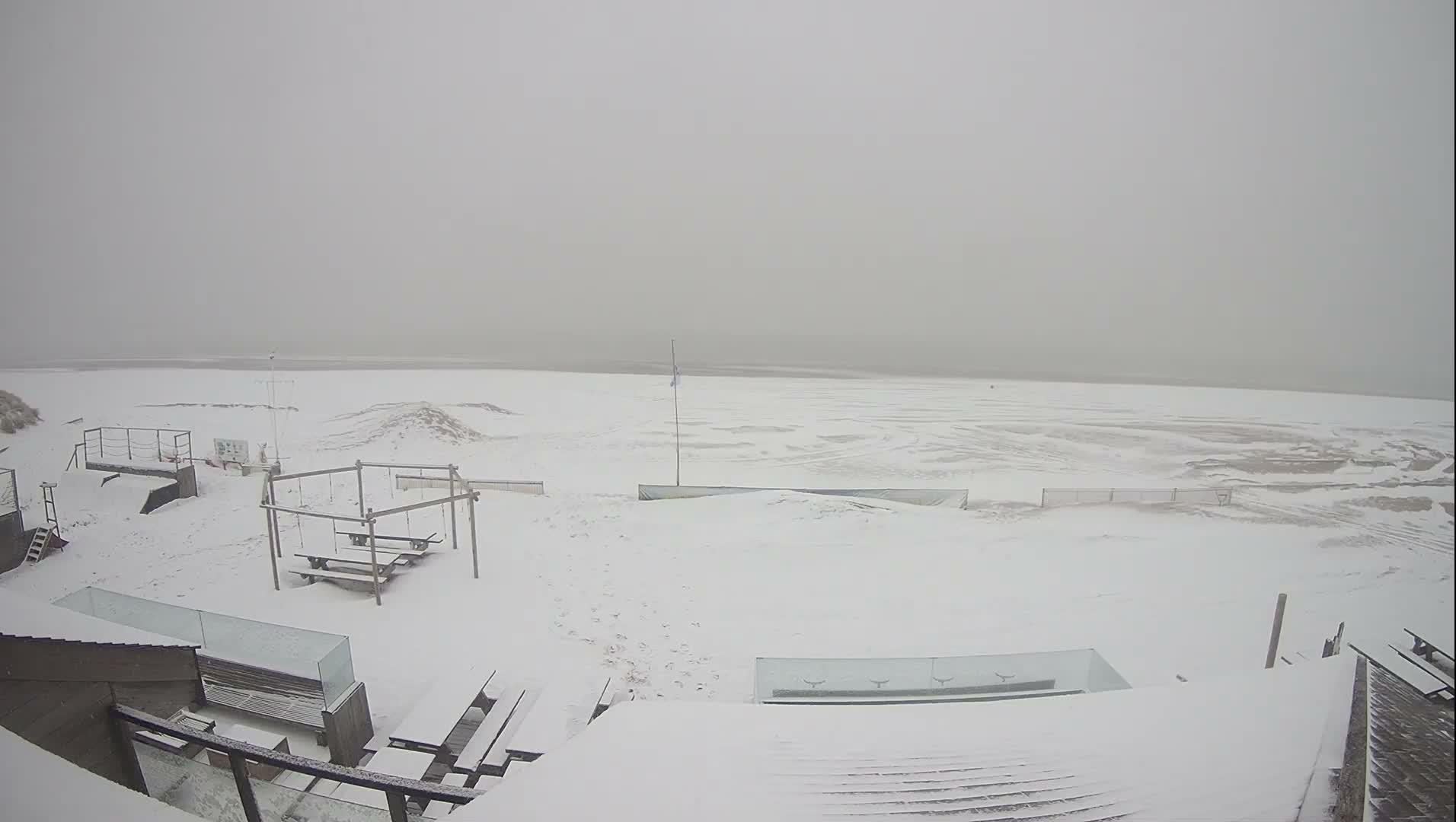 Knokke-Heist, Heist-ann-Zee, Duinbergen Strand Beach Live Cam - Bruges, West Flanders (Flandre-Occidentale), Flemish (Flamande), Belgium