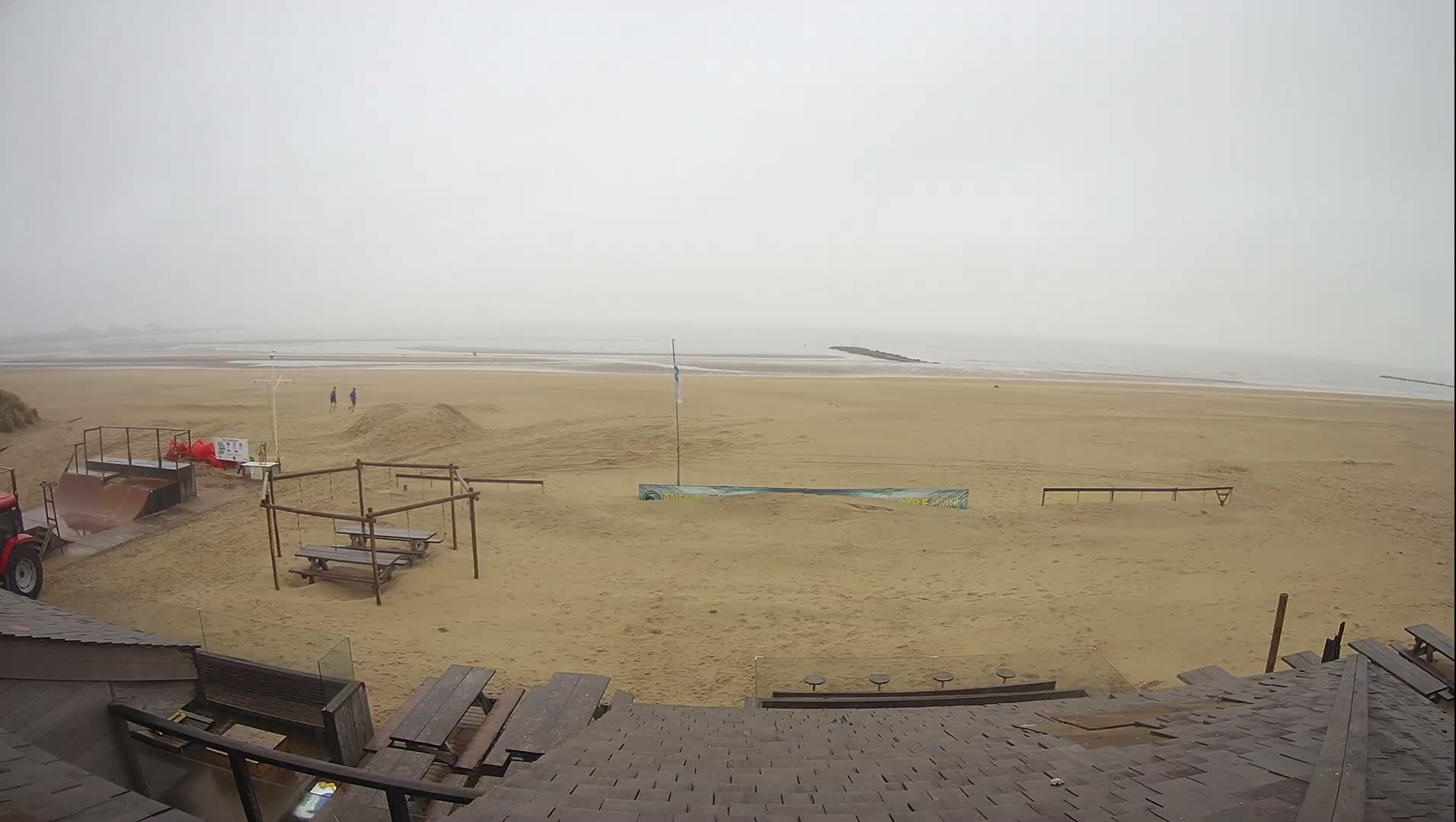 Knokke-Heist, Heist-ann-Zee, Duinbergen Strand Beach Live Cam - Bruges, West Flanders (Flandre-Occidentale), Flemish (Flamande), Belgium