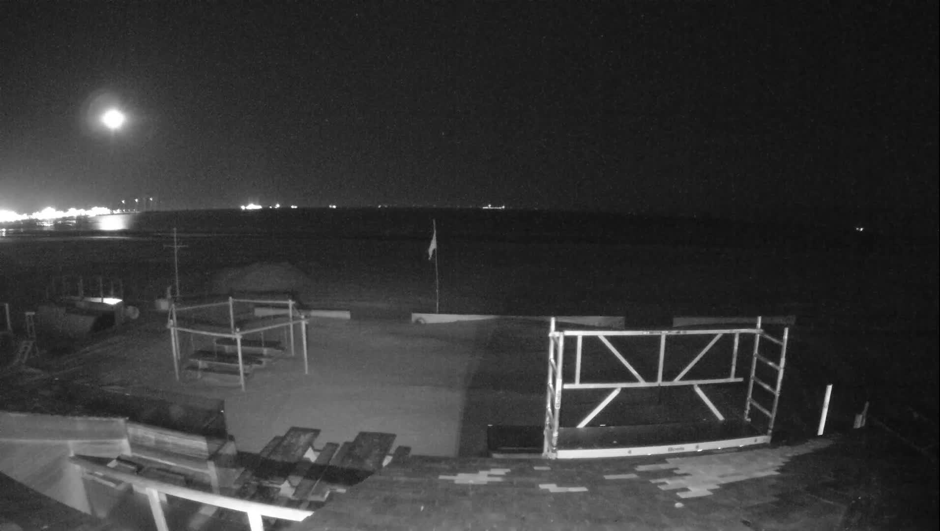 Knokke-Heist, Heist-ann-Zee, Duinbergen Strand Beach Live Cam - Bruges, West Flanders (Flandre-Occidentale), Flemish (Flamande), Belgium