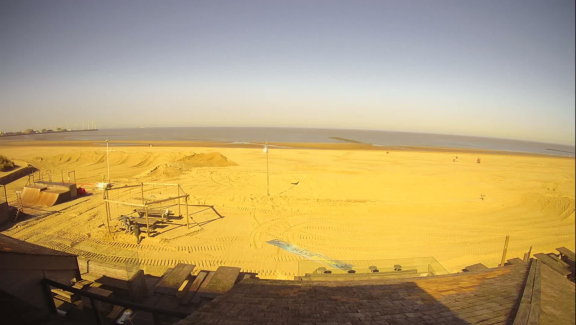 Knokke-Heist, Heist-ann-Zee, Duinbergen Strand Beach Live Cam - Bruges, West Flanders (Flandre-Occidentale), Flemish (Flamande), Belgium