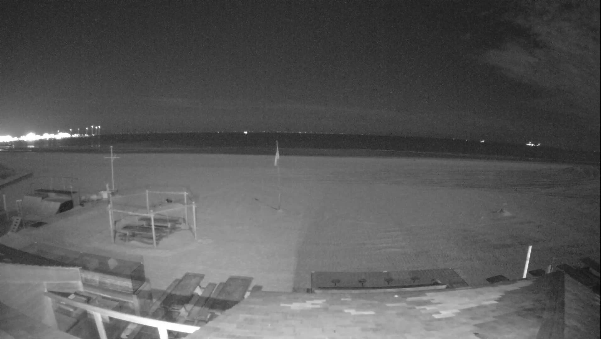 Knokke-Heist, Heist-ann-Zee, Duinbergen Strand Beach Live Cam - Bruges, West Flanders (Flandre-Occidentale), Flemish (Flamande), Belgium