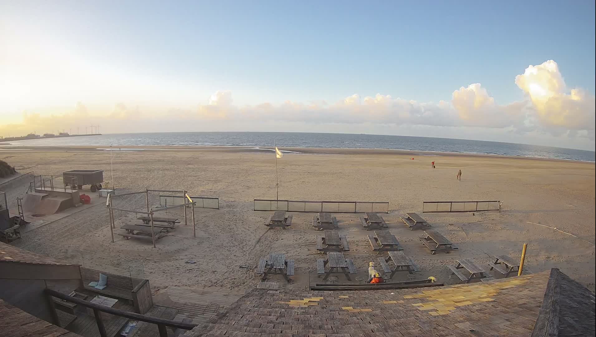 Knokke-Heist, Heist-ann-Zee, Duinbergen Strand Beach Live Cam - Bruges, West Flanders (Flandre-Occidentale), Flemish (Flamande), Belgium