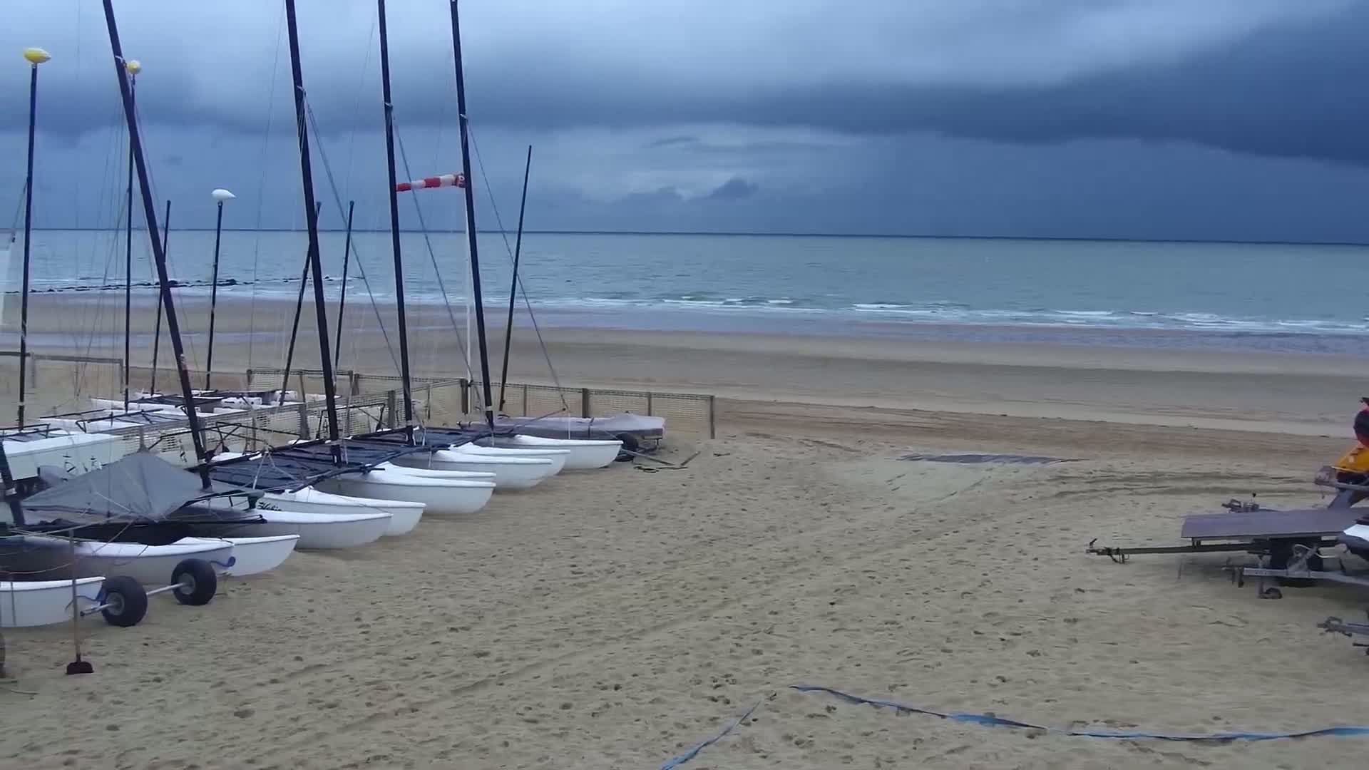 Knokke-Heist, Strand Het Zoute Beach Live Cam - Bruges, West Flanders (Flandre-Occidentale), Flemish (Flamande), Belgium
