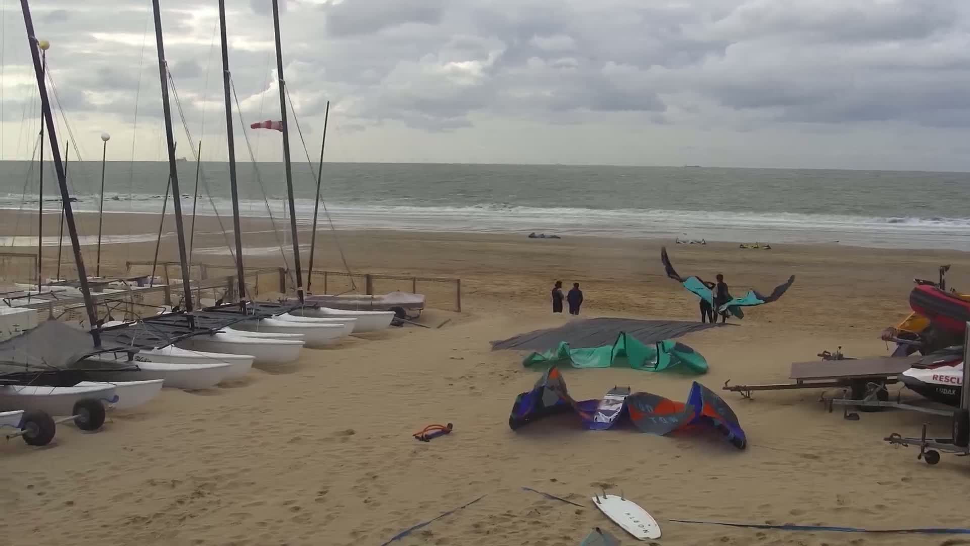 Knokke-Heist, Strand Het Zoute Beach Live Cam - Bruges, West Flanders (Flandre-Occidentale), Flemish (Flamande), Belgium
