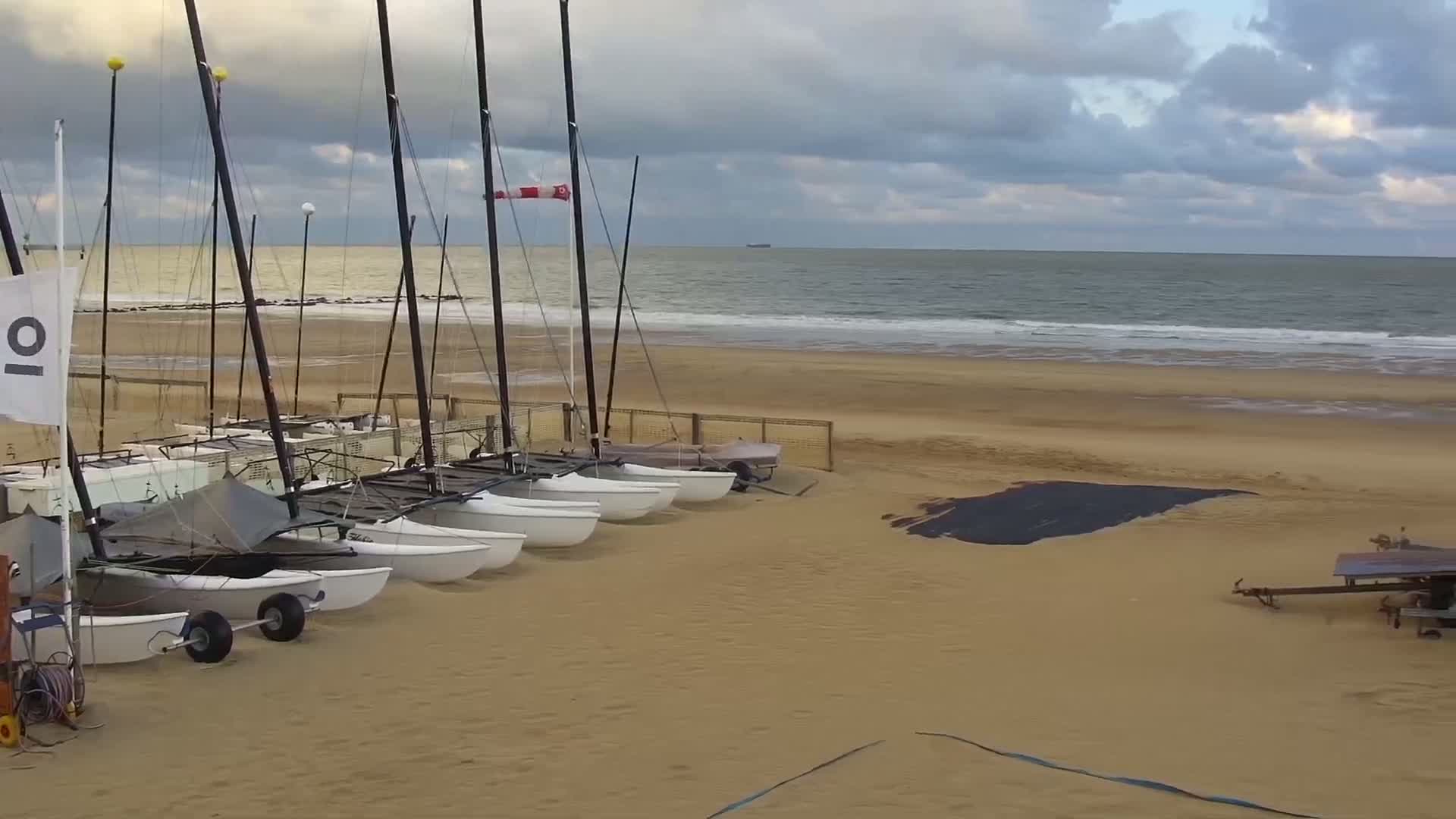 Knokke-Heist, Strand Het Zoute Beach Live Cam - Bruges, West Flanders (Flandre-Occidentale), Flemish (Flamande), Belgium