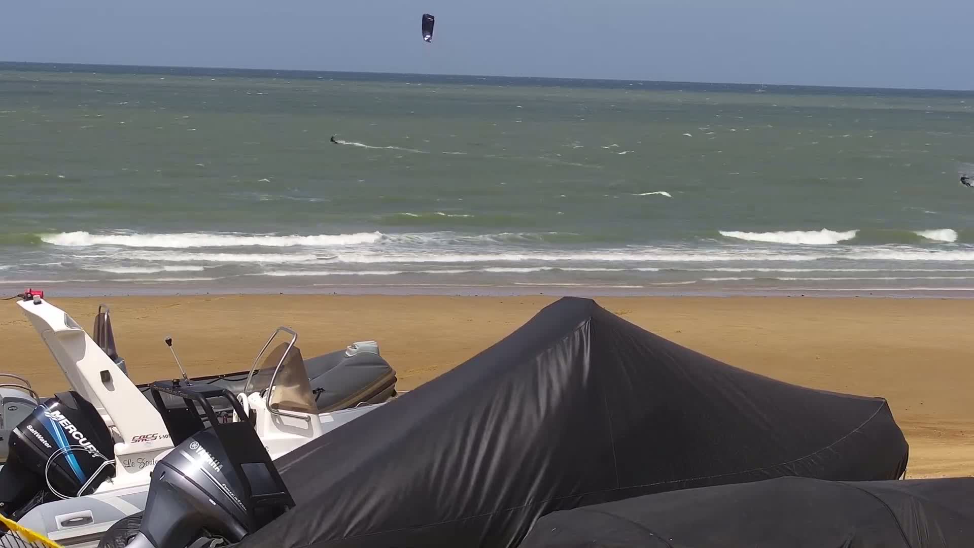 Knokke-Heist, Strand Het Zoute Beach Live Cam - Bruges, West Flanders (Flandre-Occidentale), Flemish (Flamande), Belgium