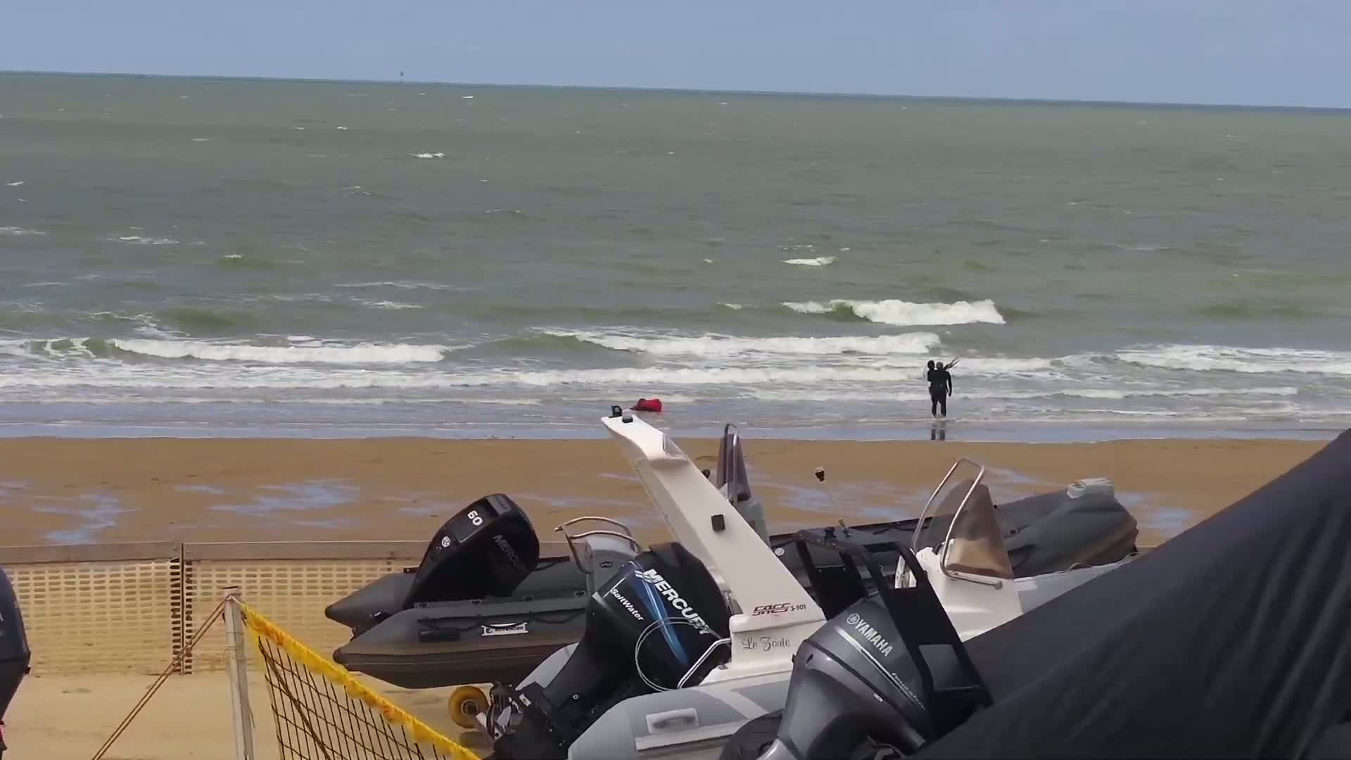 Knokke-Heist, Strand Het Zoute Beach Live Cam - Bruges, West Flanders (Flandre-Occidentale), Flemish (Flamande), Belgium