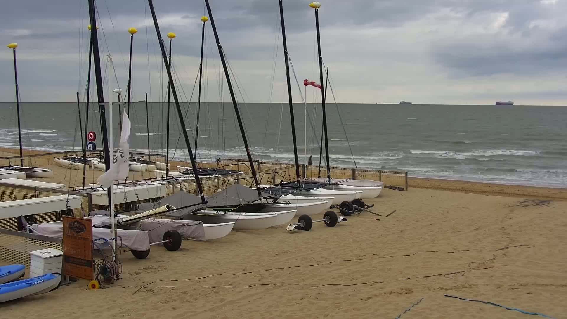 Knokke-Heist, Strand Het Zoute Beach Live Cam - Bruges, West Flanders (Flandre-Occidentale), Flemish (Flamande), Belgium