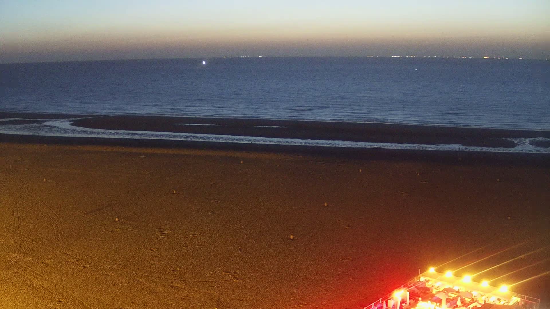 Ostend City & Strand Oostande Beach Live Cam - Ostend(Ostende), West Flanders (Flandre-Occidentale), Flemish (Flamande), Belgium