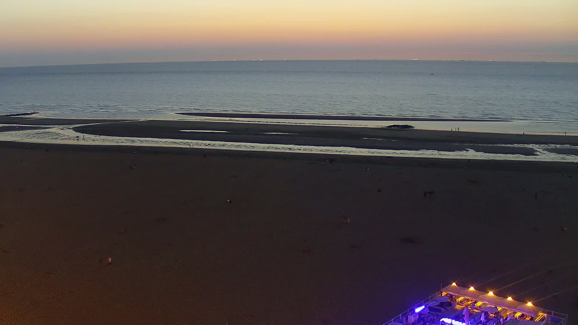 Ostend City & Strand Oostande Beach Live Cam - Ostend(Ostende), West Flanders (Flandre-Occidentale), Flemish (Flamande), Belgium