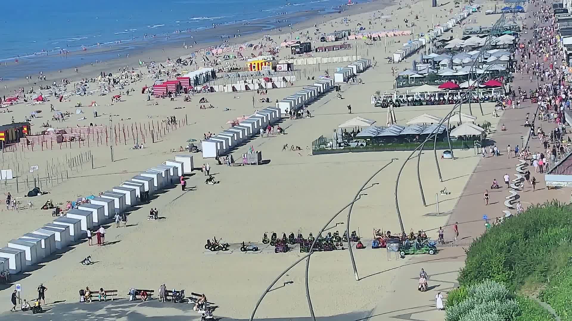 De Panne (La Panne), De Panne Strand Beach & Monument Leopold I /Geallieerden (Monument of the Allies) Live Cam - Veurne (Furnes), West Flanders (Flandre-Occidentale), Flemish (Flamande), Belgium