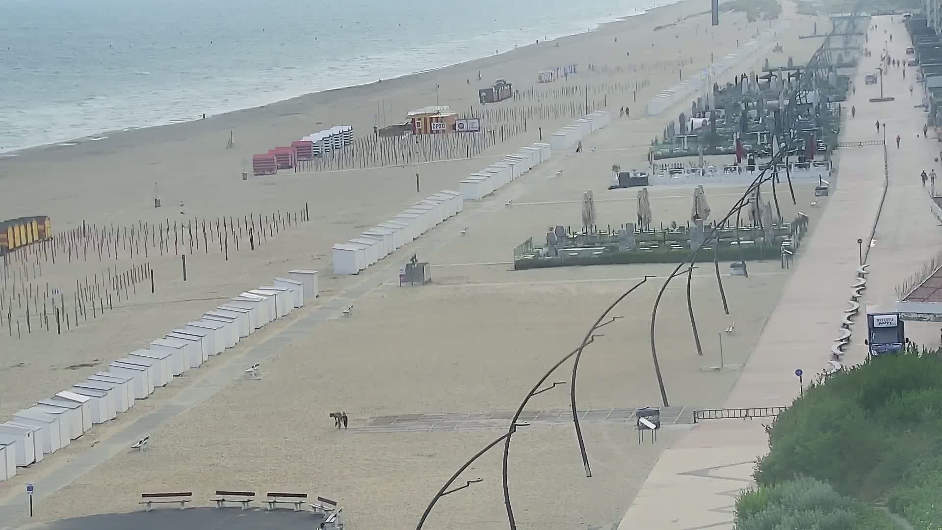 De Panne (La Panne), De Panne Strand Beach & Monument Leopold I /Geallieerden (Monument of the Allies) Live Cam - Veurne (Furnes), West Flanders (Flandre-Occidentale), Flemish (Flamande), Belgium