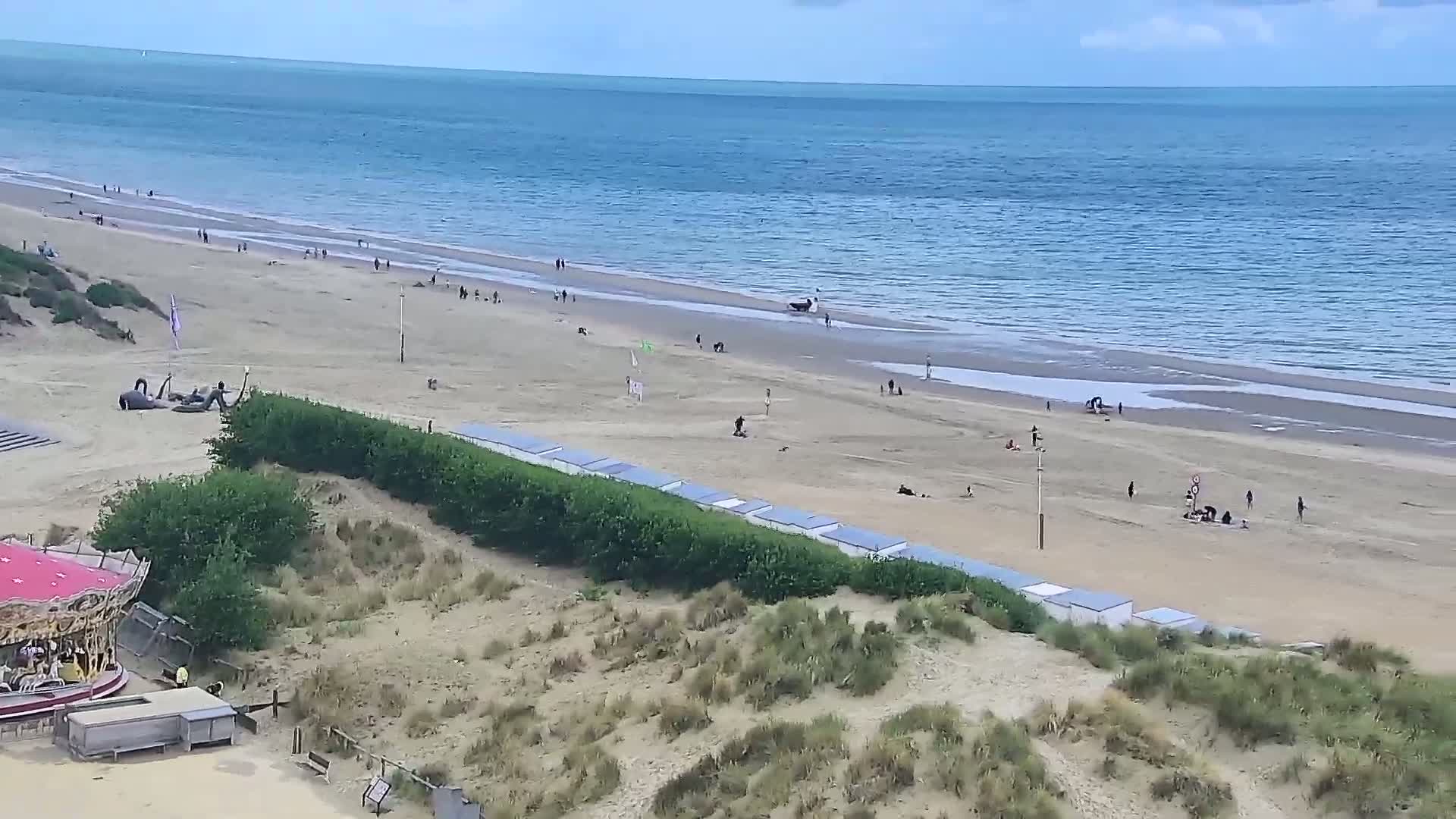 De Panne (La Panne), De Panne Strand Beach & Monument Leopold I /Geallieerden (Monument of the Allies) Live Cam - Veurne (Furnes), West Flanders (Flandre-Occidentale), Flemish (Flamande), Belgium