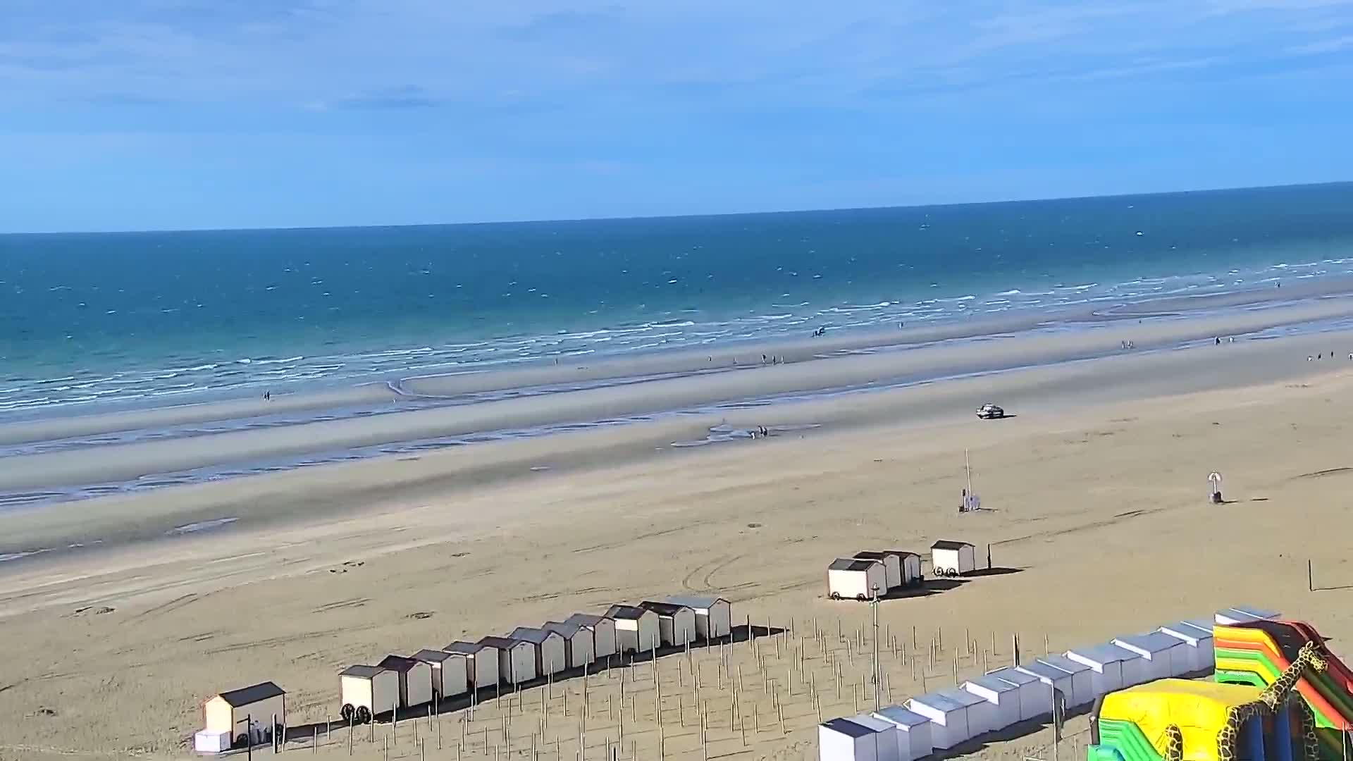 De Panne (La Panne), De Panne Strand Beach & Monument Leopold I /Geallieerden (Monument of the Allies) Live Cam - Veurne (Furnes), West Flanders (Flandre-Occidentale), Flemish (Flamande), Belgium