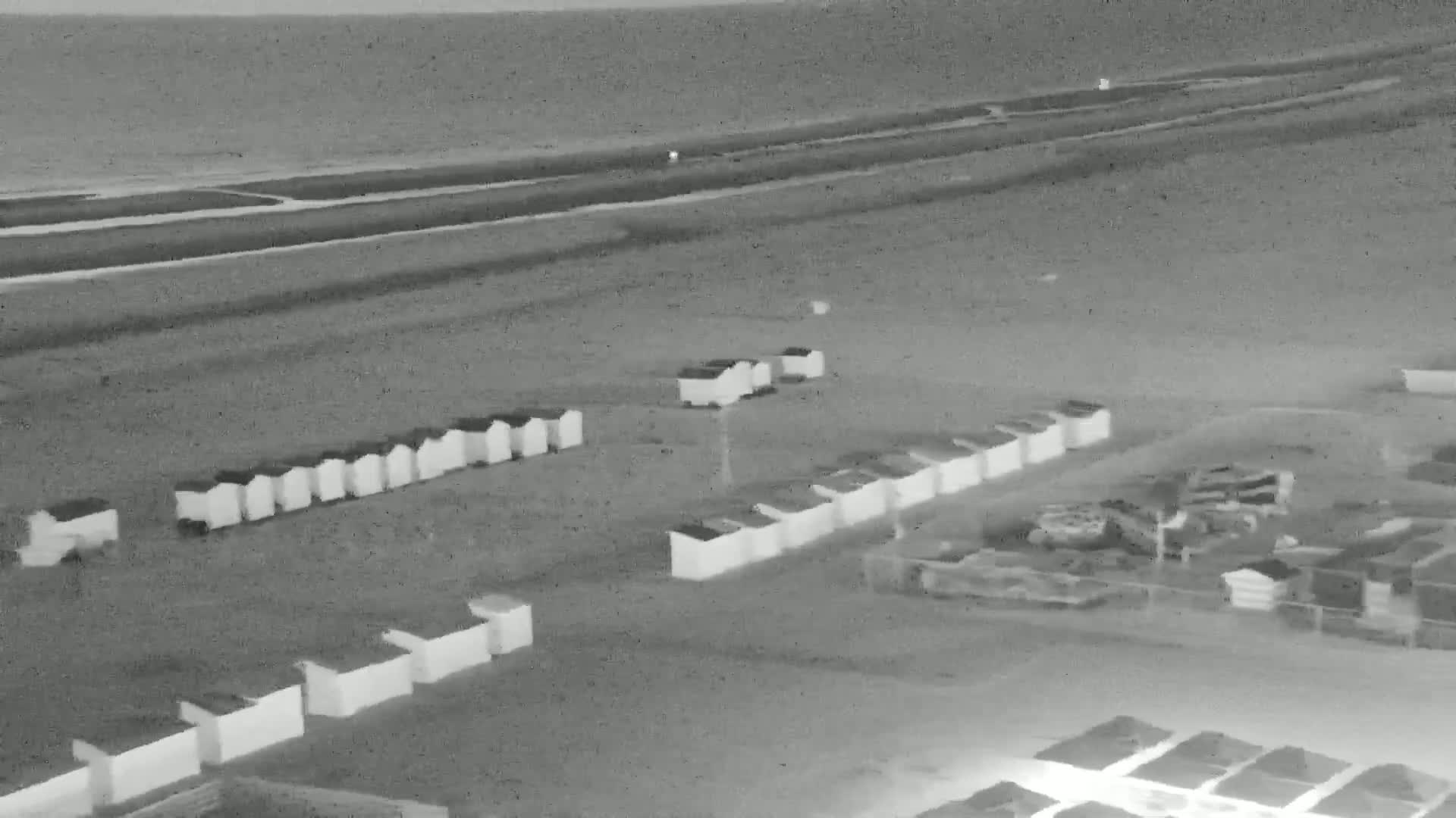 De Panne (La Panne), De Panne Strand Beach & Monument Leopold I /Geallieerden (Monument of the Allies) Live Cam - Veurne (Furnes), West Flanders (Flandre-Occidentale), Flemish (Flamande), Belgium