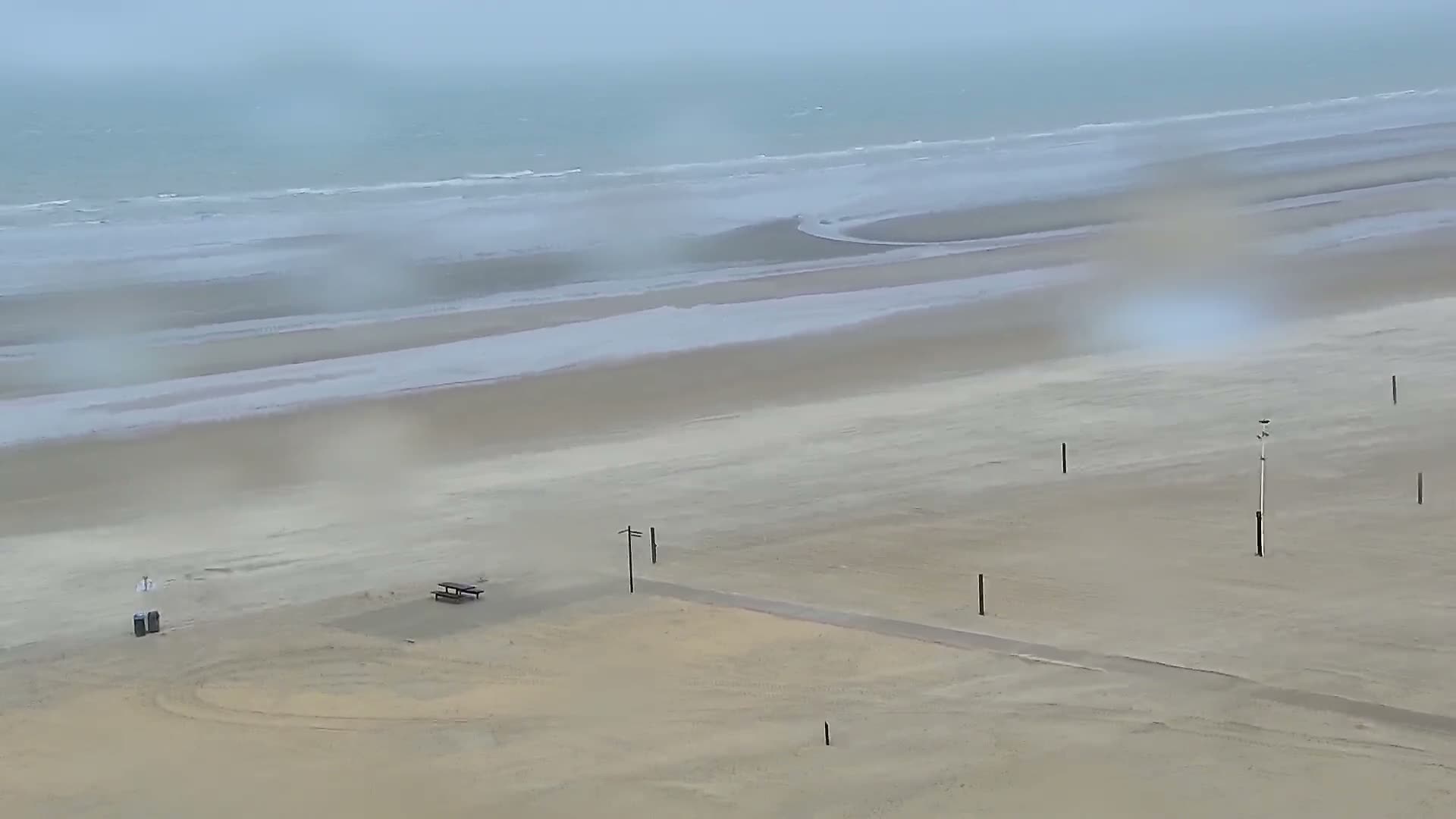 De Panne (La Panne), De Panne Strand Beach & Monument Leopold I /Geallieerden (Monument of the Allies) Live Cam - Veurne (Furnes), West Flanders (Flandre-Occidentale), Flemish (Flamande), Belgium