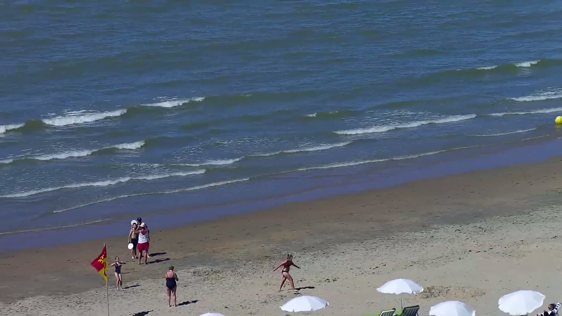 Wenduine, Strand van Wenduine Beach Live Cam - Ostend(Ostende), West Flanders (Flandre-Occidentale), Flemish (Flamande), Belgium