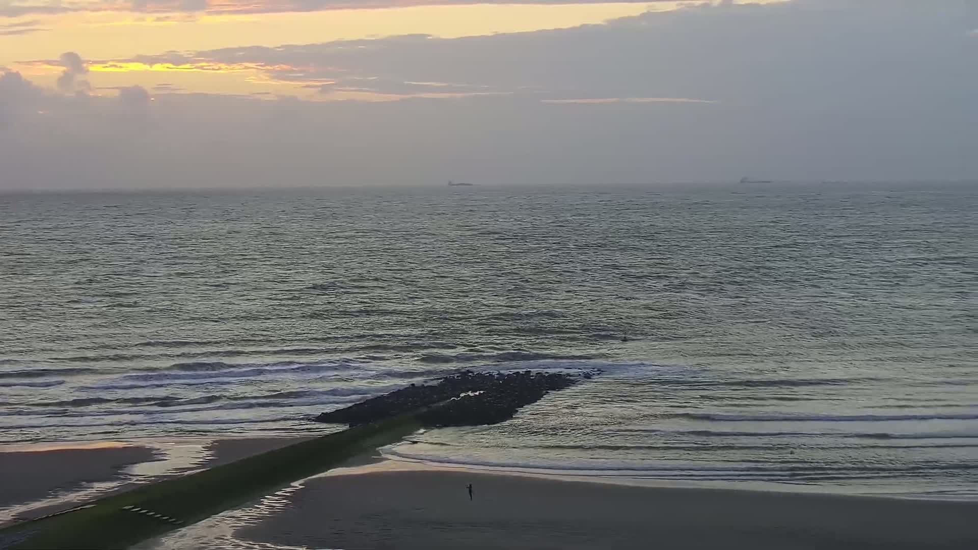 Wenduine, Strand van Wenduine Beach Live Cam - Ostend(Ostende), West Flanders (Flandre-Occidentale), Flemish (Flamande), Belgium