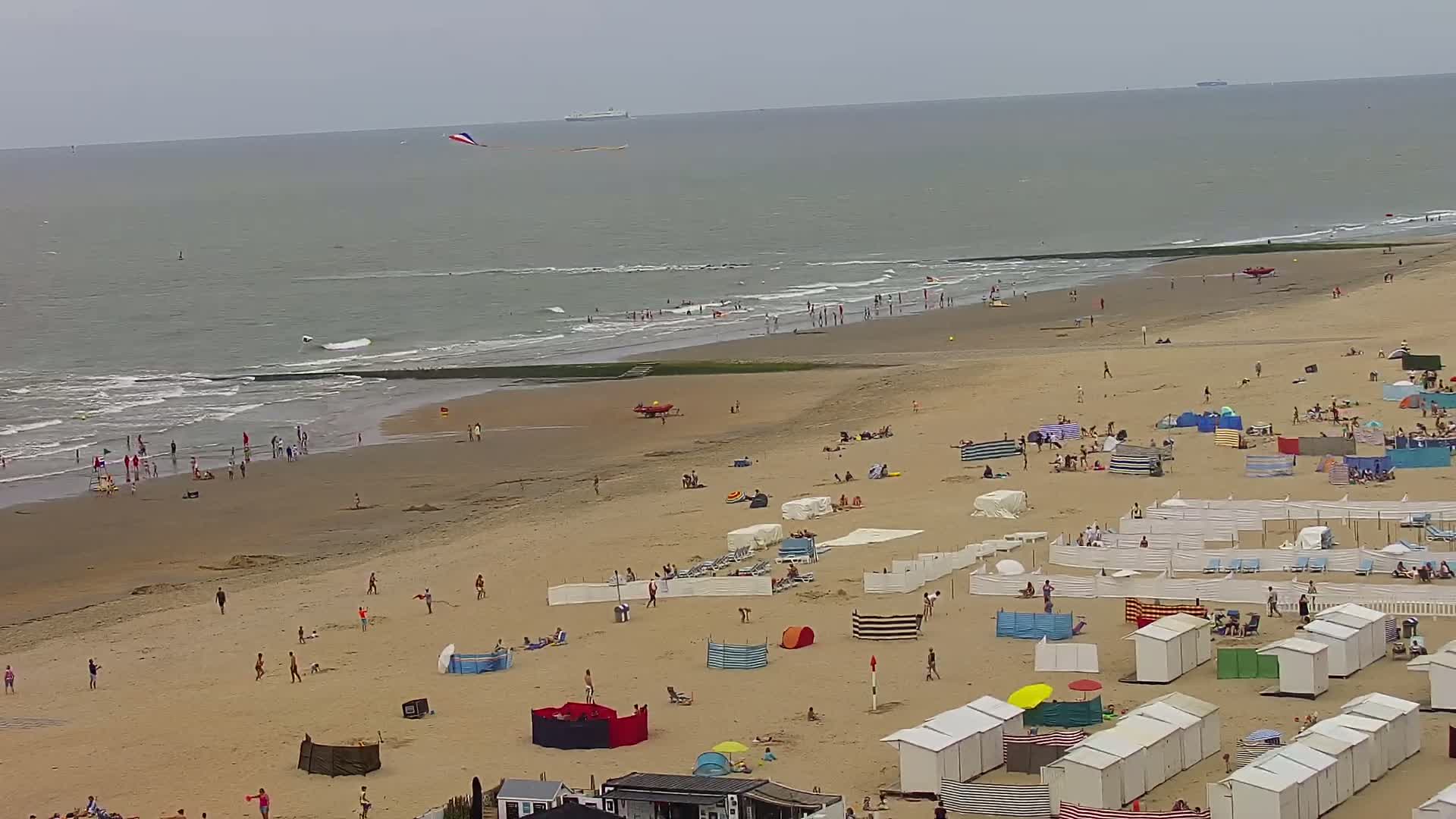 Wenduine, Strand van Wenduine Beach Live Cam - Ostend(Ostende), West Flanders (Flandre-Occidentale), Flemish (Flamande), Belgium