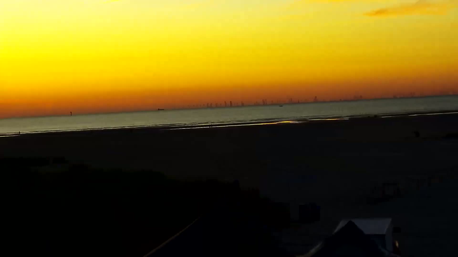 Zeebrugge, Strand Zeebrugge  Beach & Port Live Cam -  Bruges, West Flanders (Flandre-Occidentale), Flemish (Flamande), Belgium