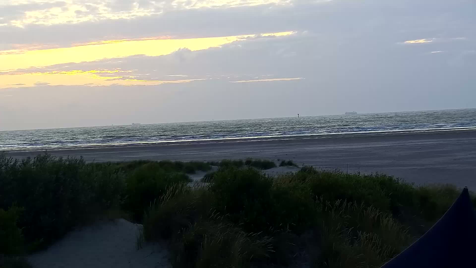 Zeebrugge, Strand Zeebrugge  Beach & Port Live Cam -  Bruges, West Flanders (Flandre-Occidentale), Flemish (Flamande), Belgium