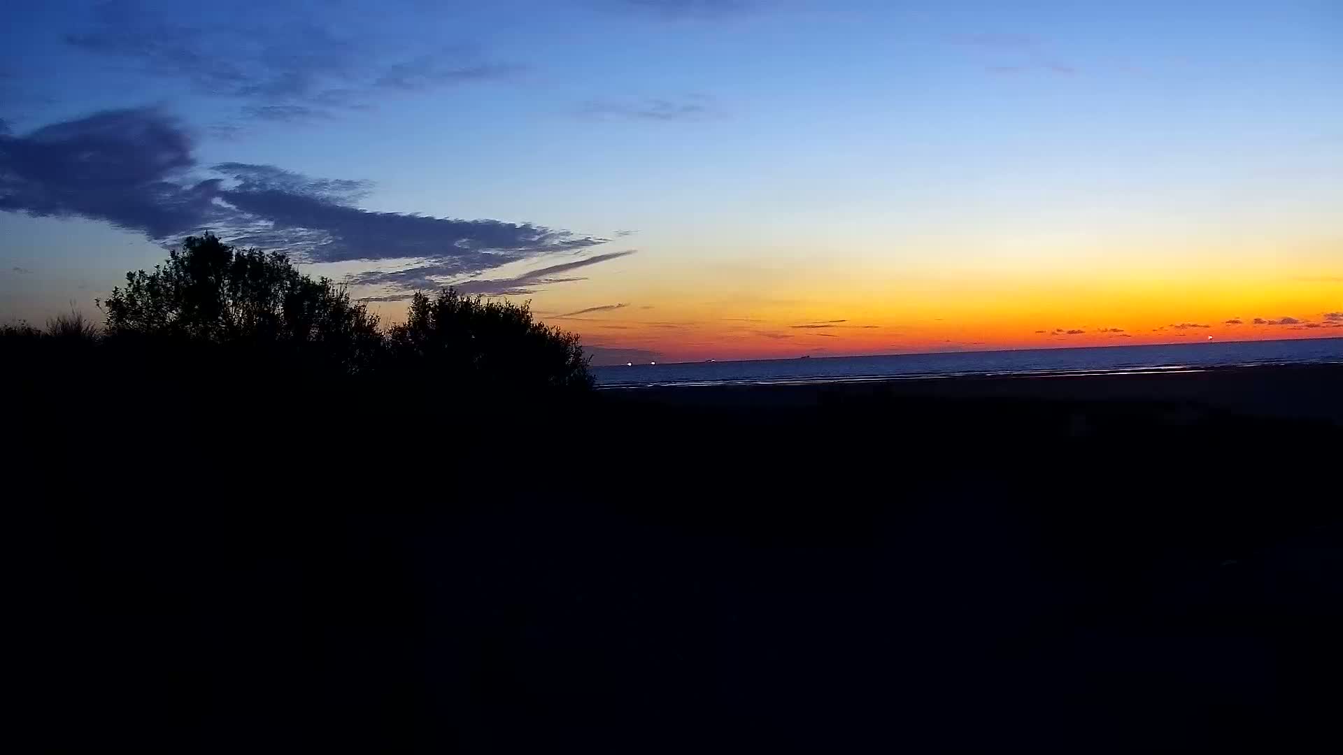 Zeebrugge, Strand Zeebrugge  Beach & Port Live Cam -  Bruges, West Flanders (Flandre-Occidentale), Flemish (Flamande), Belgium