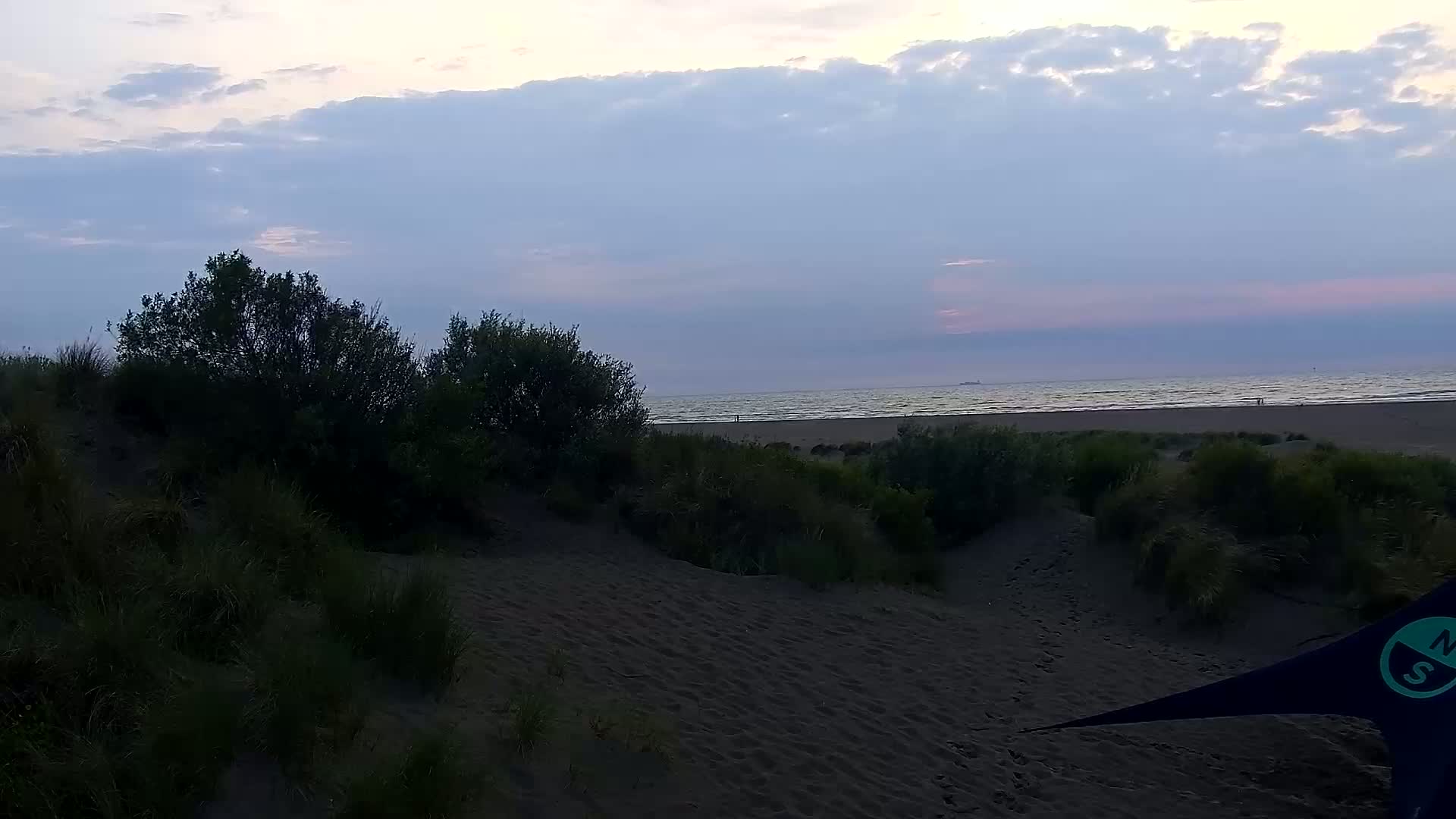 Zeebrugge, Strand Zeebrugge  Beach & Port Live Cam -  Bruges, West Flanders (Flandre-Occidentale), Flemish (Flamande), Belgium