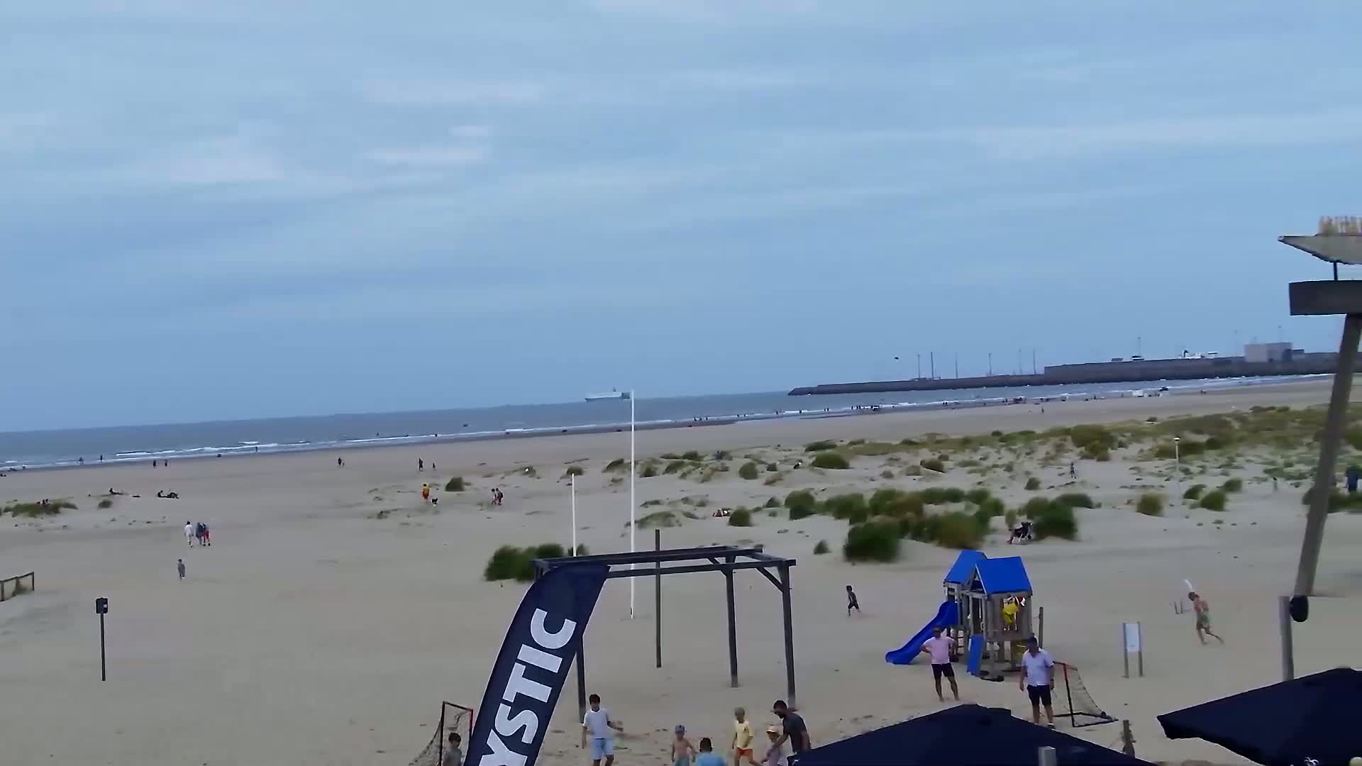 Zeebrugge, Strand Zeebrugge  Beach & Port Live Cam -  Bruges, West Flanders (Flandre-Occidentale), Flemish (Flamande), Belgium