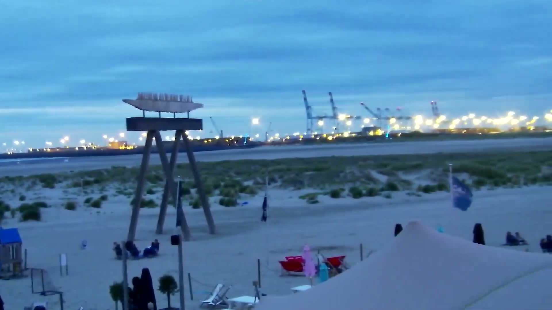 Zeebrugge, Strand Zeebrugge  Beach & Port Live Cam -  Bruges, West Flanders (Flandre-Occidentale), Flemish (Flamande), Belgium