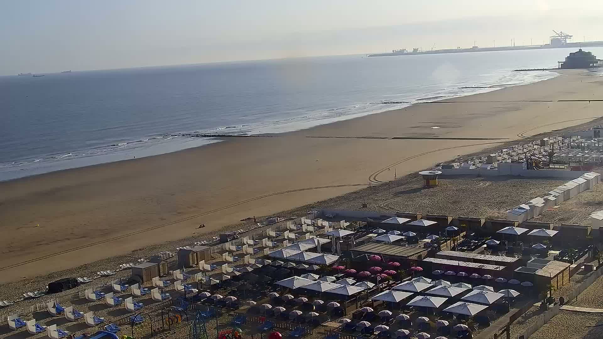 Blankenberge, Strand van Blankenberge Beach & Belgium Pier Live Cam - Bruges, West Flanders (Flandre-Occidentale), Flemish (Flamande), Belgium