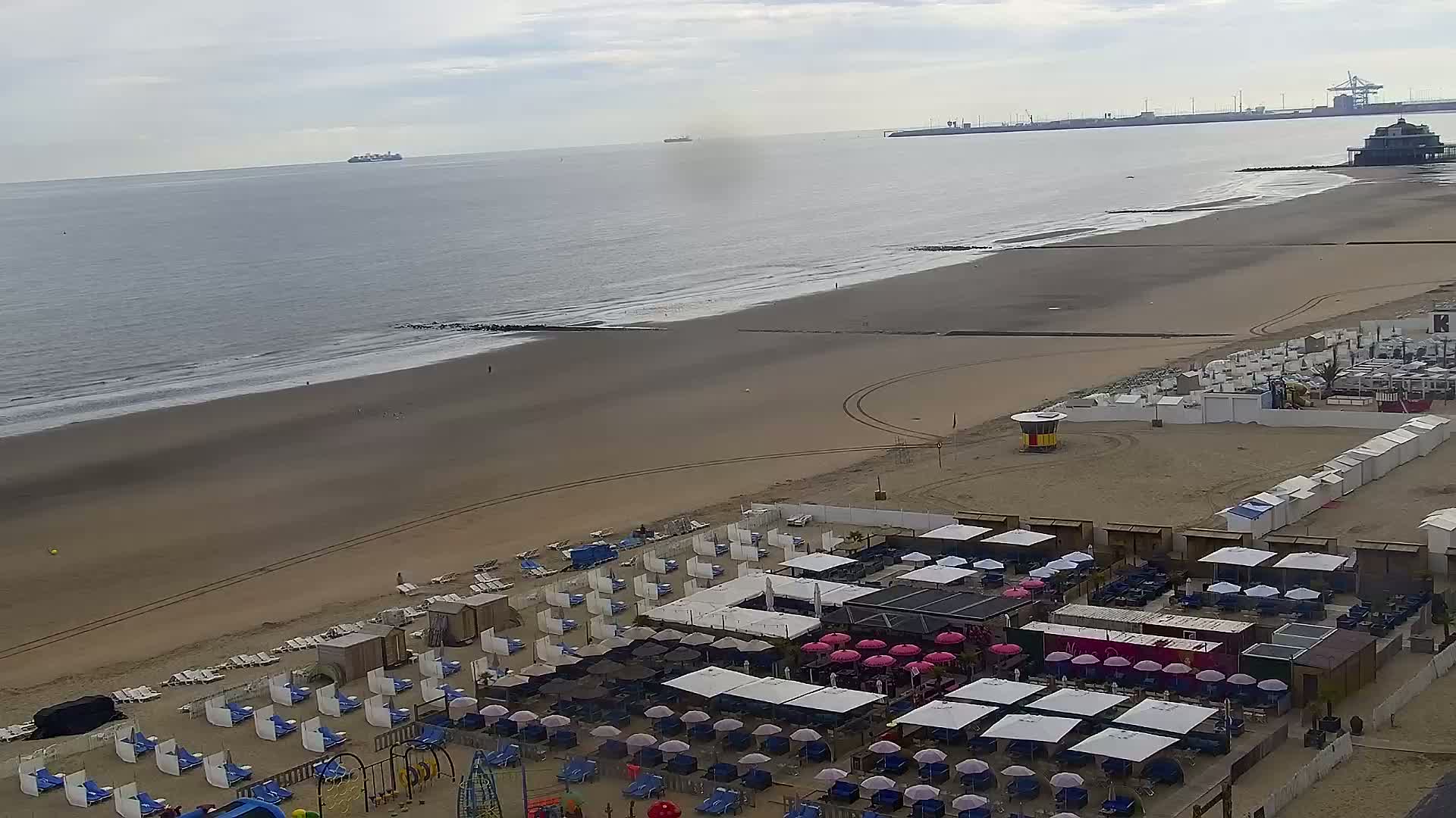 Blankenberge, Strand van Blankenberge Beach & Belgium Pier Live Cam - Bruges, West Flanders (Flandre-Occidentale), Flemish (Flamande), Belgium