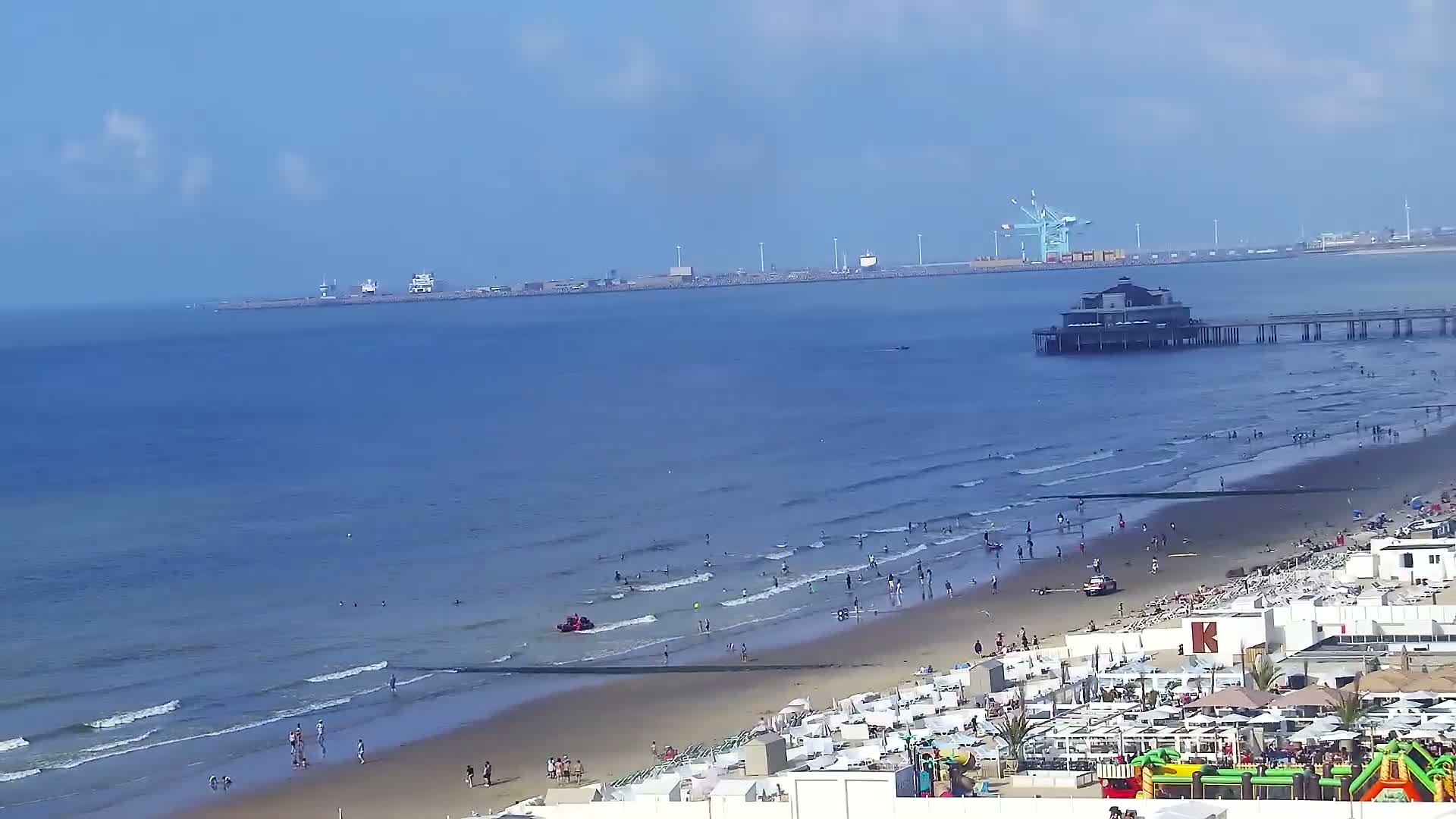 Blankenberge, Strand van Blankenberge Beach & Belgium Pier Live Cam - Bruges, West Flanders (Flandre-Occidentale), Flemish (Flamande), Belgium