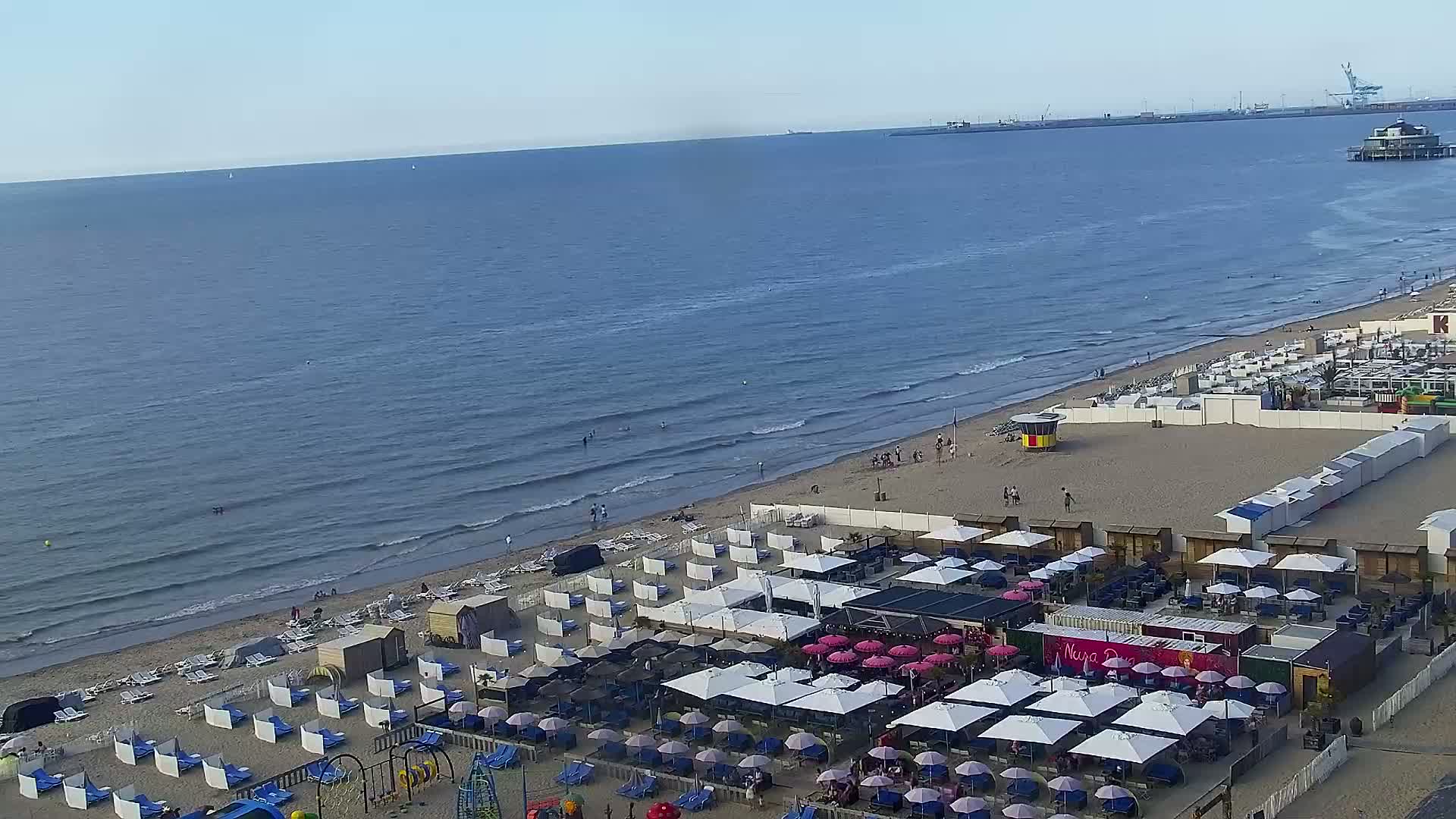 Blankenberge, Strand van Blankenberge Beach & Belgium Pier Live Cam - Bruges, West Flanders (Flandre-Occidentale), Flemish (Flamande), Belgium