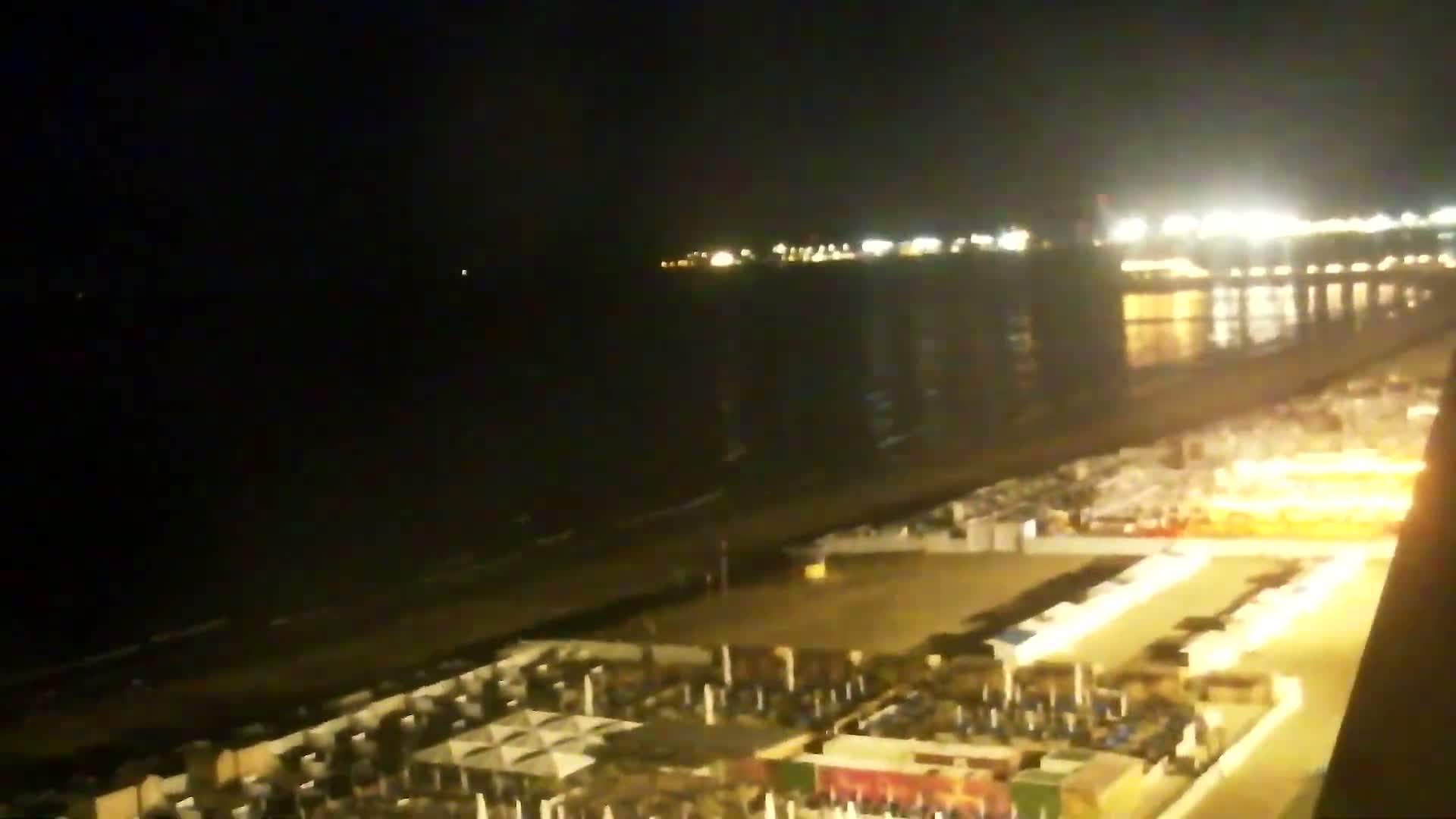 Blankenberge, Strand van Blankenberge Beach & Belgium Pier Live Cam - Bruges, West Flanders (Flandre-Occidentale), Flemish (Flamande), Belgium