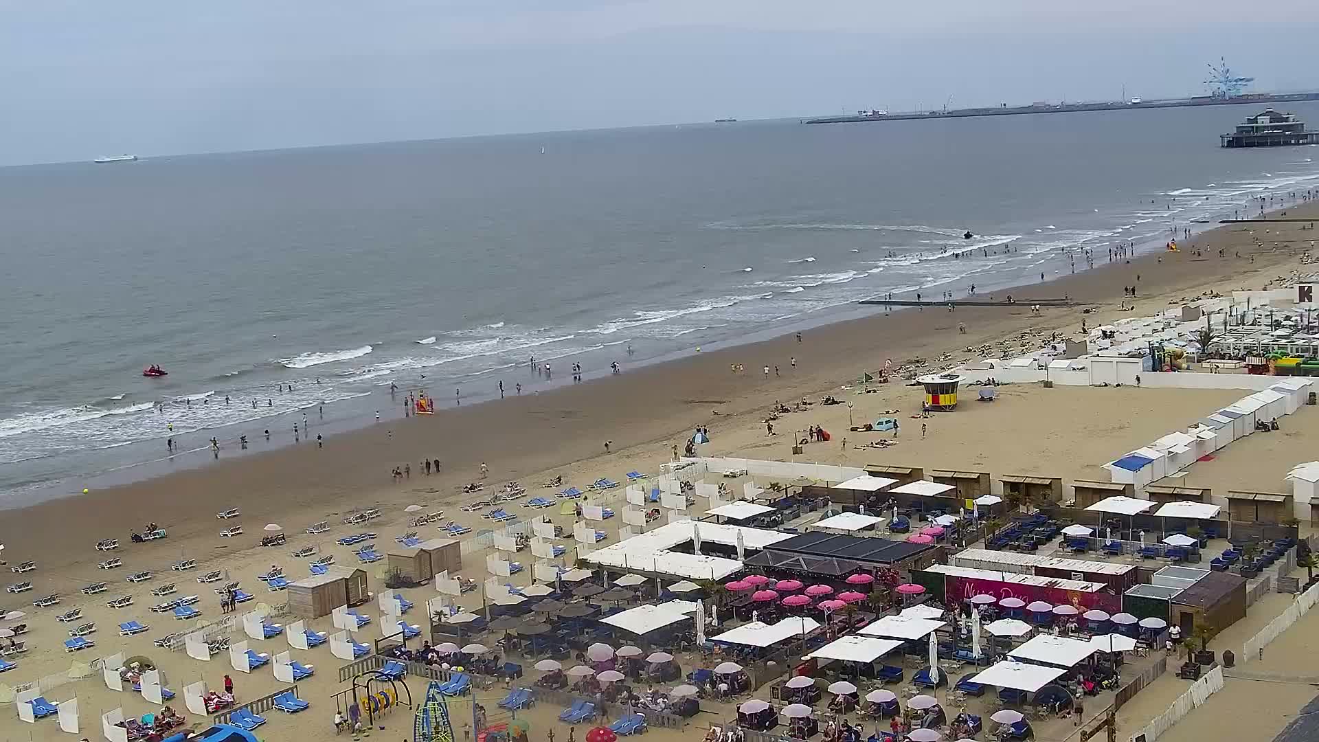 Blankenberge, Strand van Blankenberge Beach & Belgium Pier Live Cam - Bruges, West Flanders (Flandre-Occidentale), Flemish (Flamande), Belgium