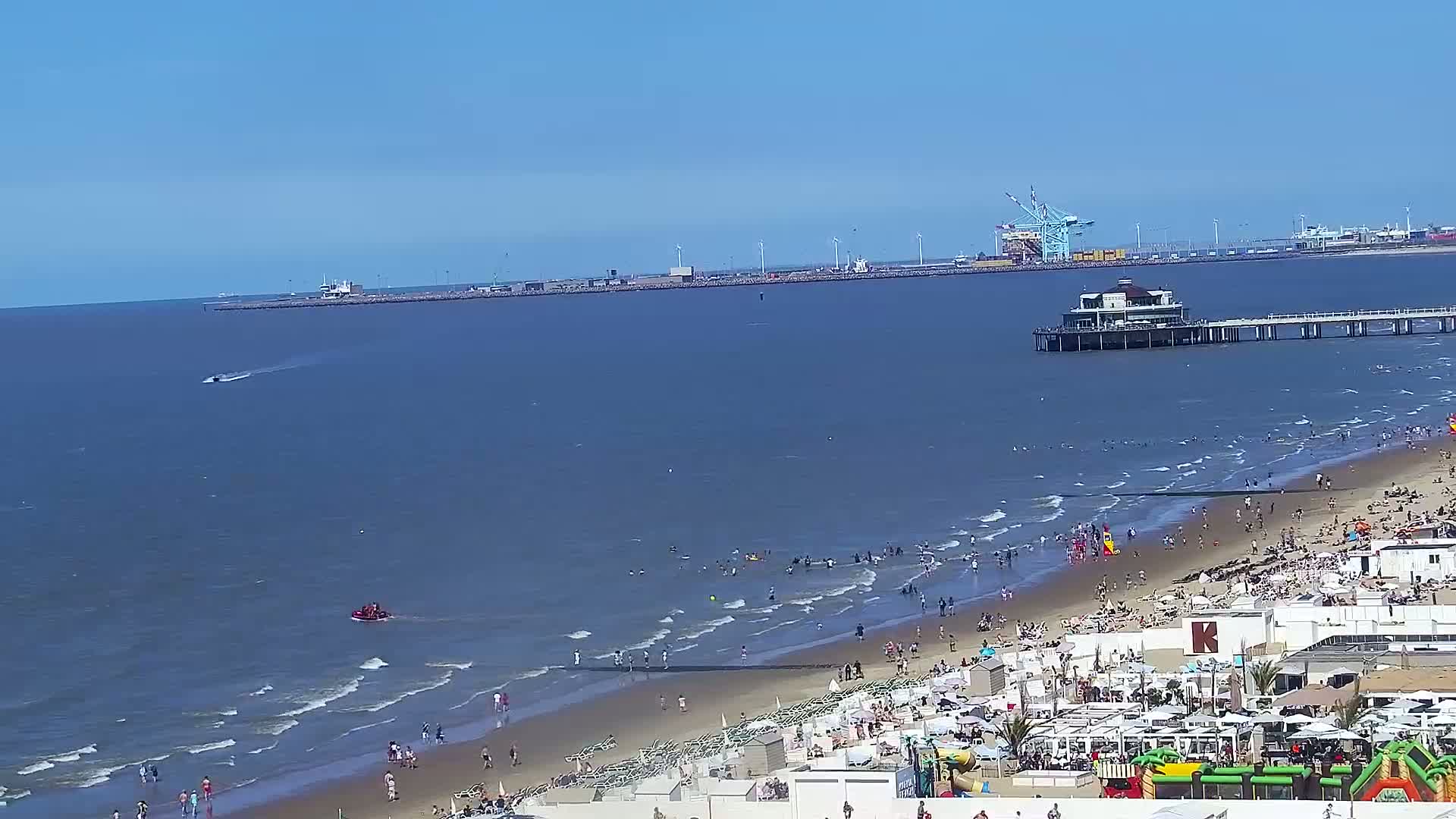Blankenberge, Strand van Blankenberge Beach & Belgium Pier Live Cam - Bruges, West Flanders (Flandre-Occidentale), Flemish (Flamande), Belgium