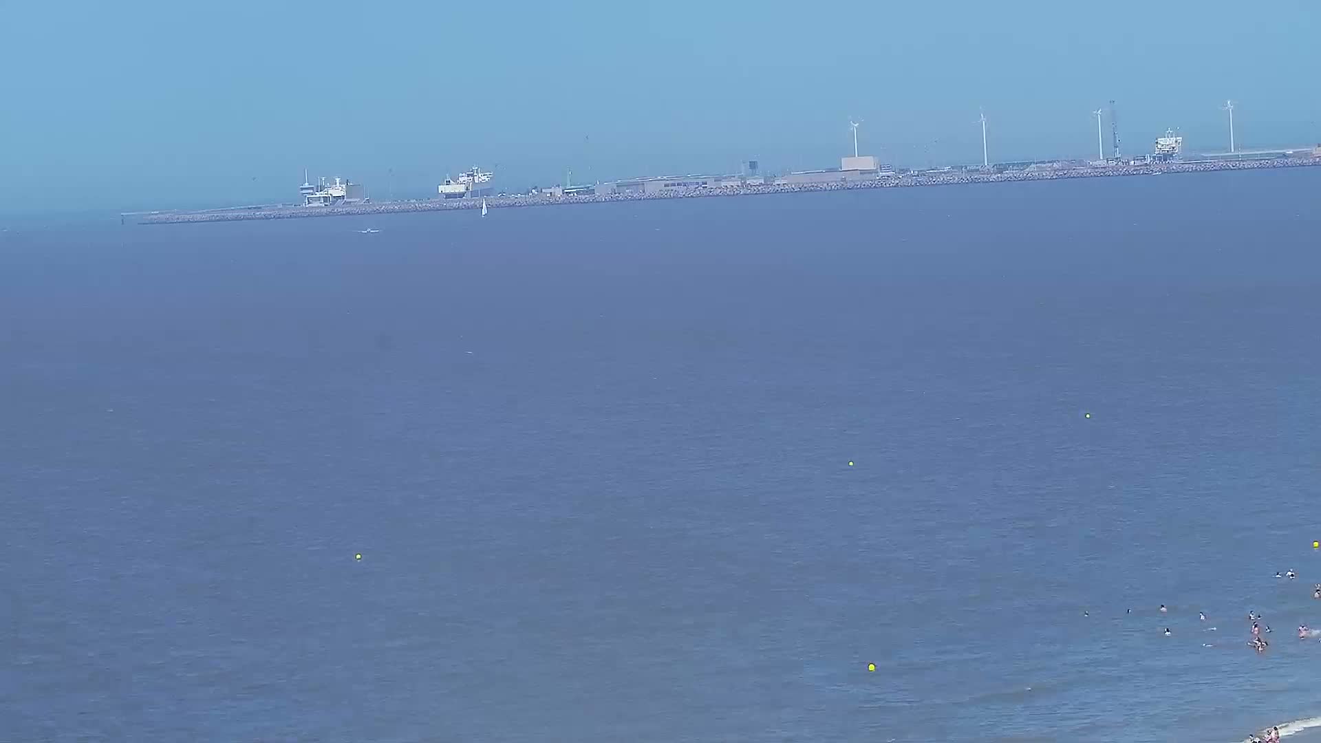 Blankenberge, Strand van Blankenberge Beach & Belgium Pier Live Cam - Bruges, West Flanders (Flandre-Occidentale), Flemish (Flamande), Belgium