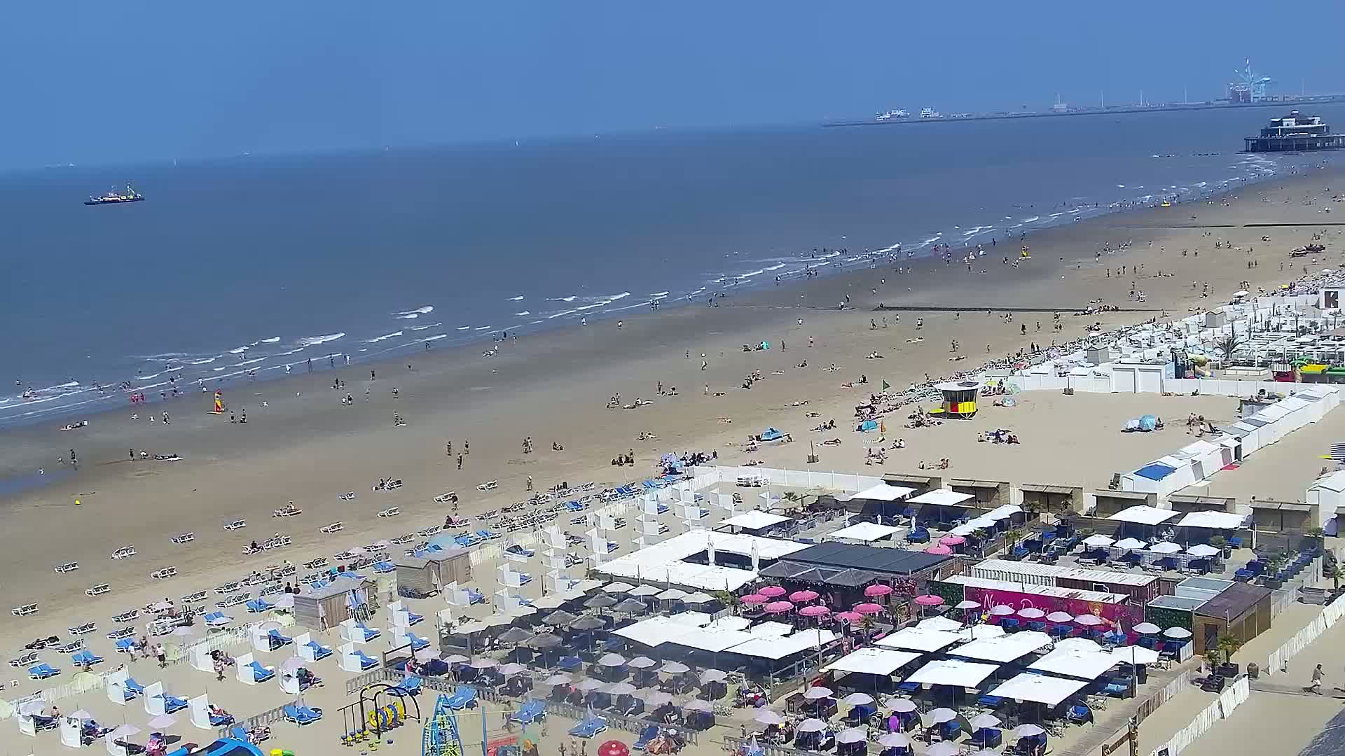 Blankenberge, Strand van Blankenberge Beach & Belgium Pier Live Cam - Bruges, West Flanders (Flandre-Occidentale), Flemish (Flamande), Belgium
