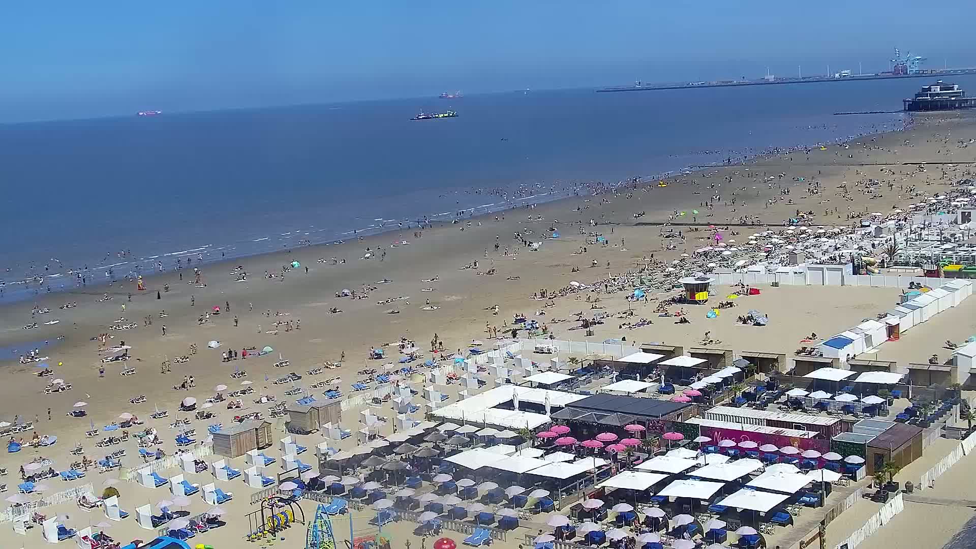Blankenberge, Strand van Blankenberge Beach & Belgium Pier Live Cam - Bruges, West Flanders (Flandre-Occidentale), Flemish (Flamande), Belgium