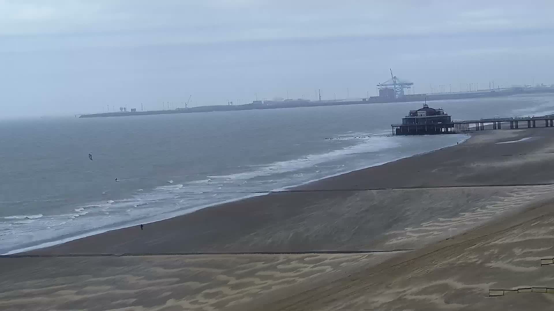 Blankenberge, Strand van Blankenberge Beach & Belgium Pier Live Cam - Bruges, West Flanders (Flandre-Occidentale), Flemish (Flamande), Belgium