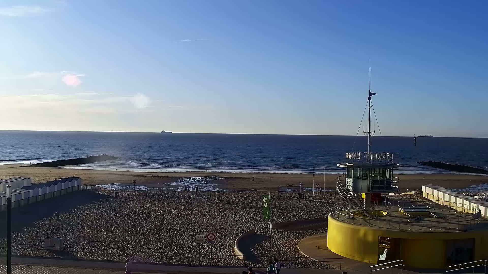 Knokke-Heist, Knokke Strand Beach Live Cam - Bruges, West Flanders (Flandre-Occidentale), Flemish (Flamande), Belgium