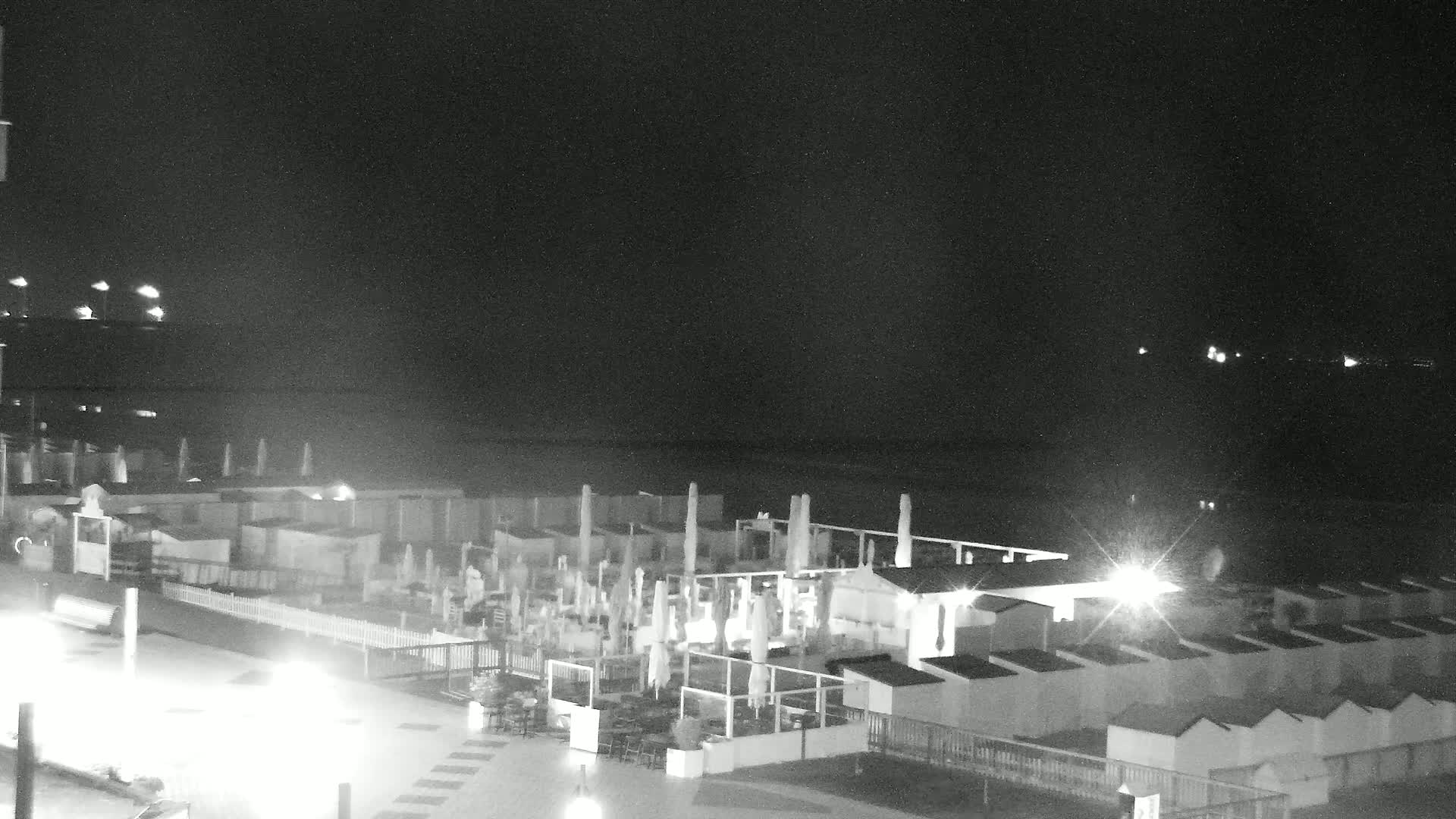Knokke-Heist, Knokke Strand Beach Live Cam - Bruges, West Flanders (Flandre-Occidentale), Flemish (Flamande), Belgium