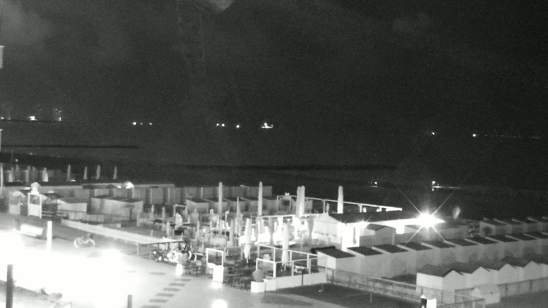 Knokke-Heist, Knokke Strand Beach Live Cam - Bruges, West Flanders (Flandre-Occidentale), Flemish (Flamande), Belgium