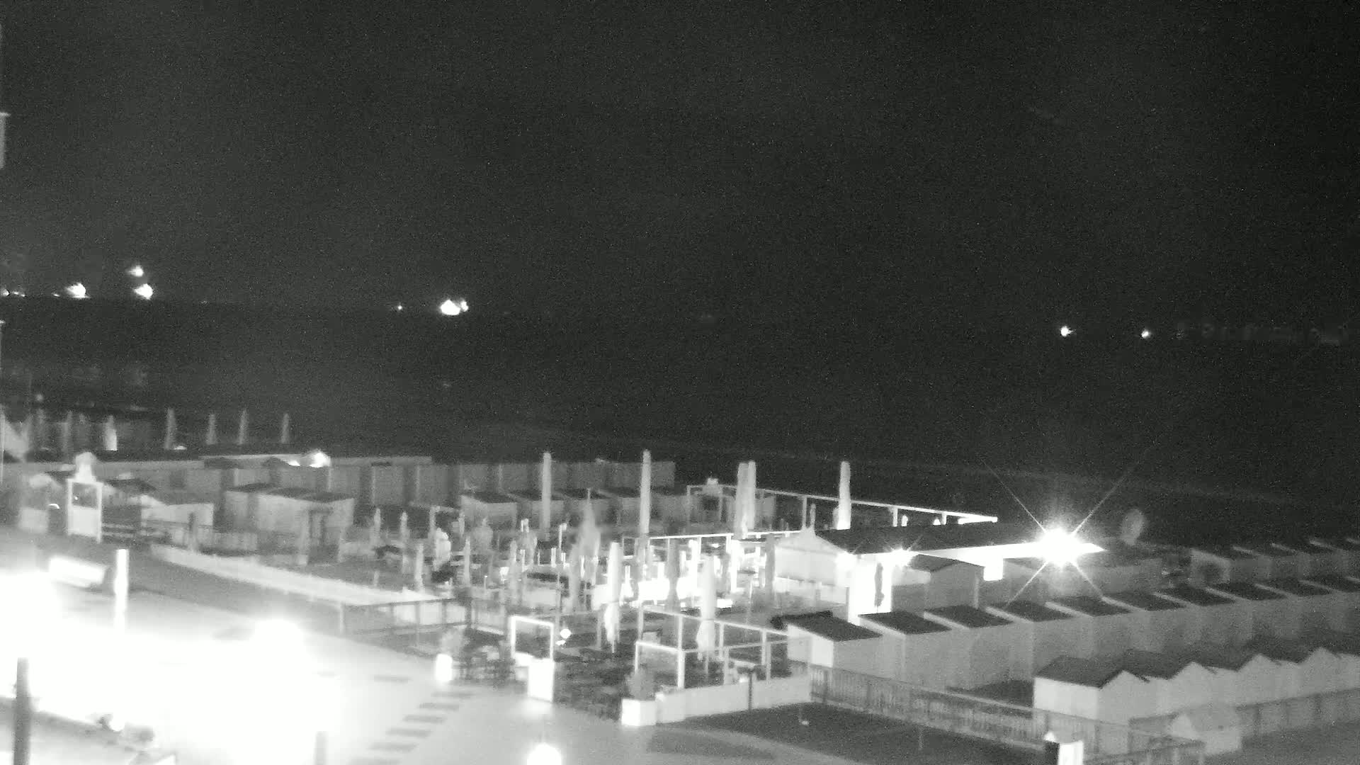 Knokke-Heist, Knokke Strand Beach Live Cam - Bruges, West Flanders (Flandre-Occidentale), Flemish (Flamande), Belgium