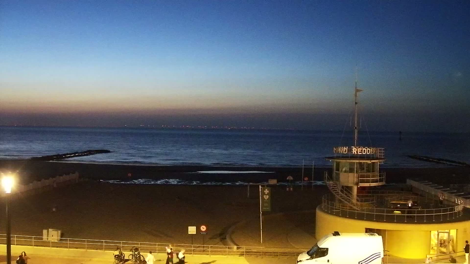 Knokke-Heist, Knokke Strand Beach Live Cam - Bruges, West Flanders (Flandre-Occidentale), Flemish (Flamande), Belgium