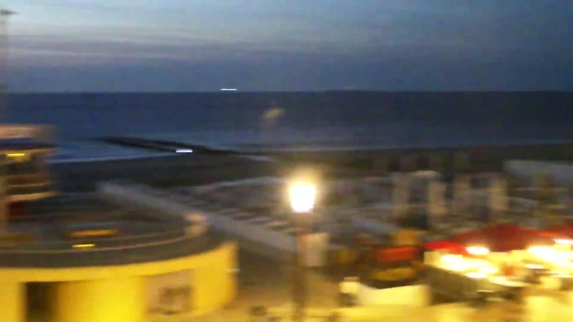 Knokke-Heist, Knokke Strand Beach Live Cam - Bruges, West Flanders (Flandre-Occidentale), Flemish (Flamande), Belgium