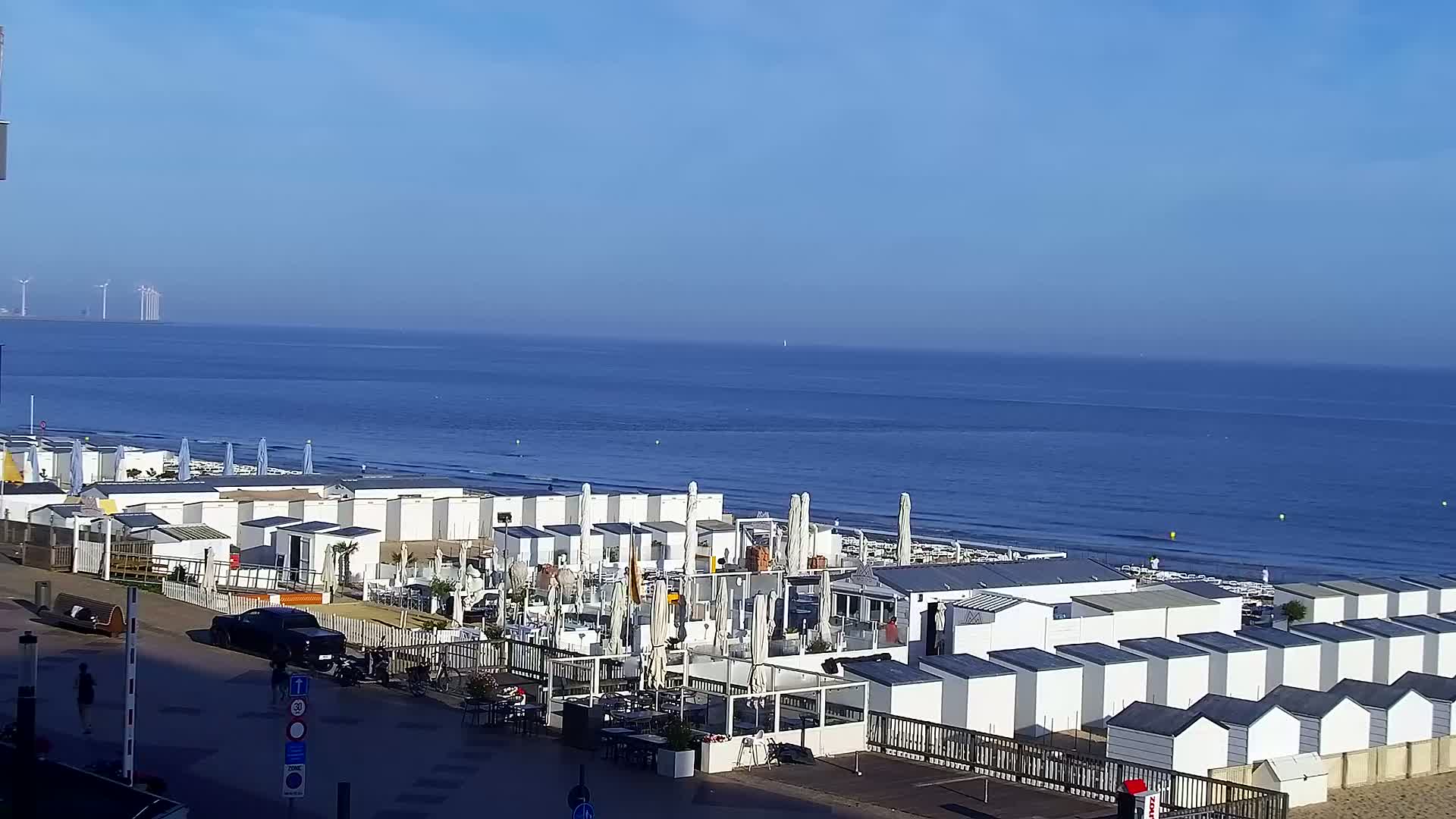 Knokke-Heist, Knokke Strand Beach Live Cam - Bruges, West Flanders (Flandre-Occidentale), Flemish (Flamande), Belgium