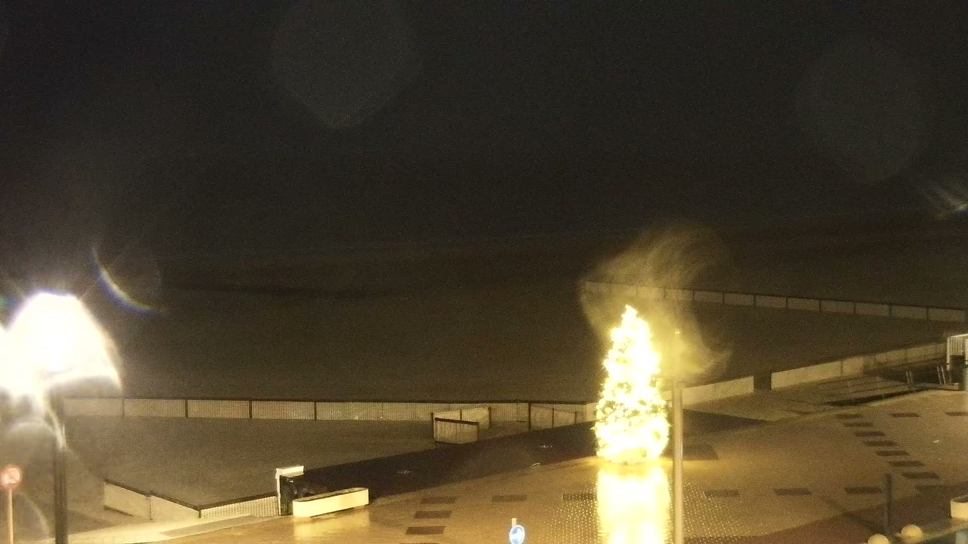 Knokke-Heist, Knokke Strand Beach Live Cam - Bruges, West Flanders (Flandre-Occidentale), Flemish (Flamande), Belgium