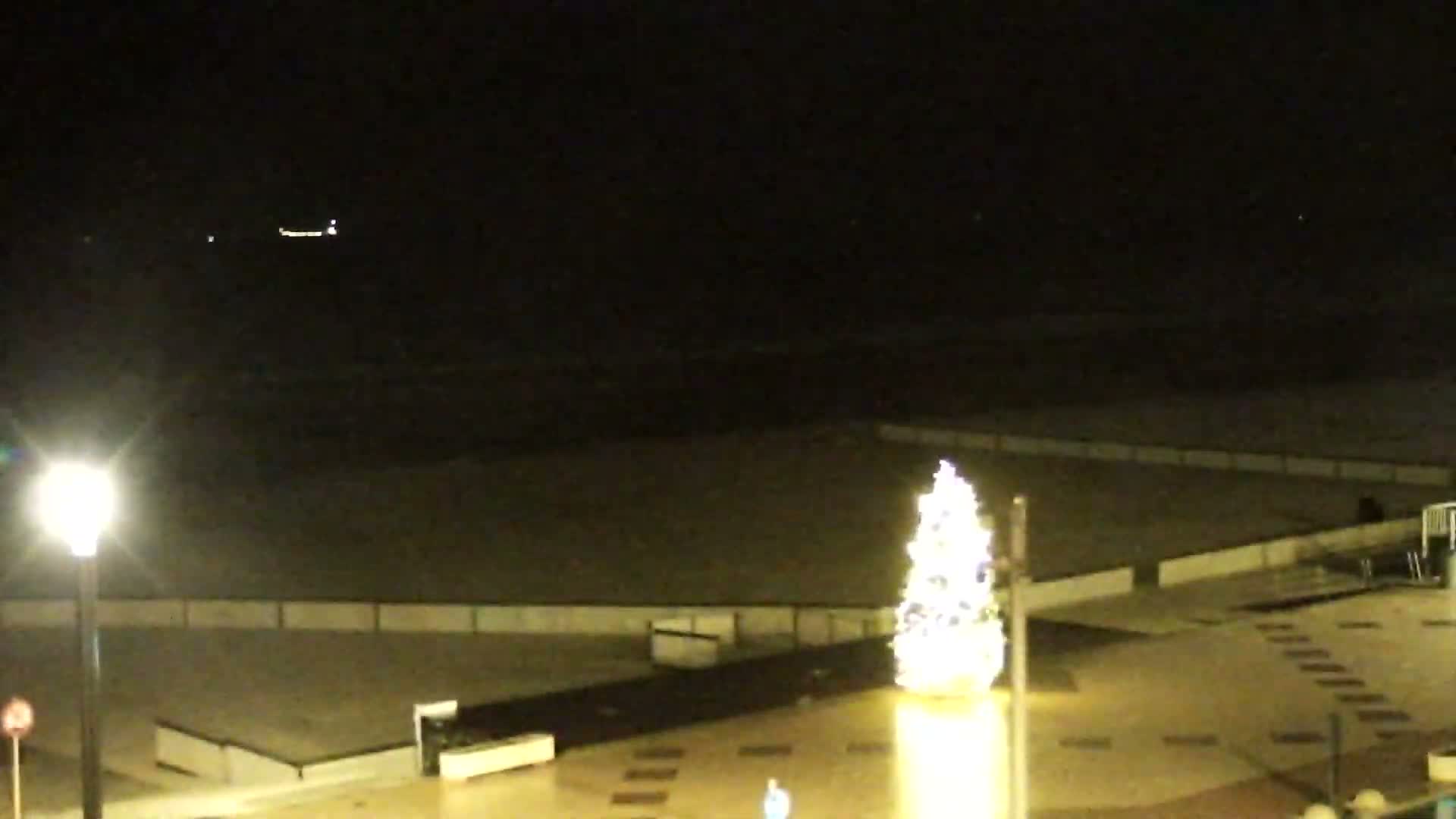 Knokke-Heist, Knokke Strand Beach Live Cam - Bruges, West Flanders (Flandre-Occidentale), Flemish (Flamande), Belgium