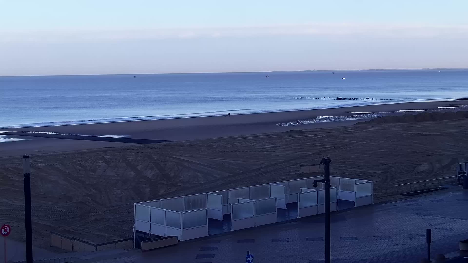 Knokke-Heist, Knokke Strand Beach Live Cam - Bruges, West Flanders (Flandre-Occidentale), Flemish (Flamande), Belgium